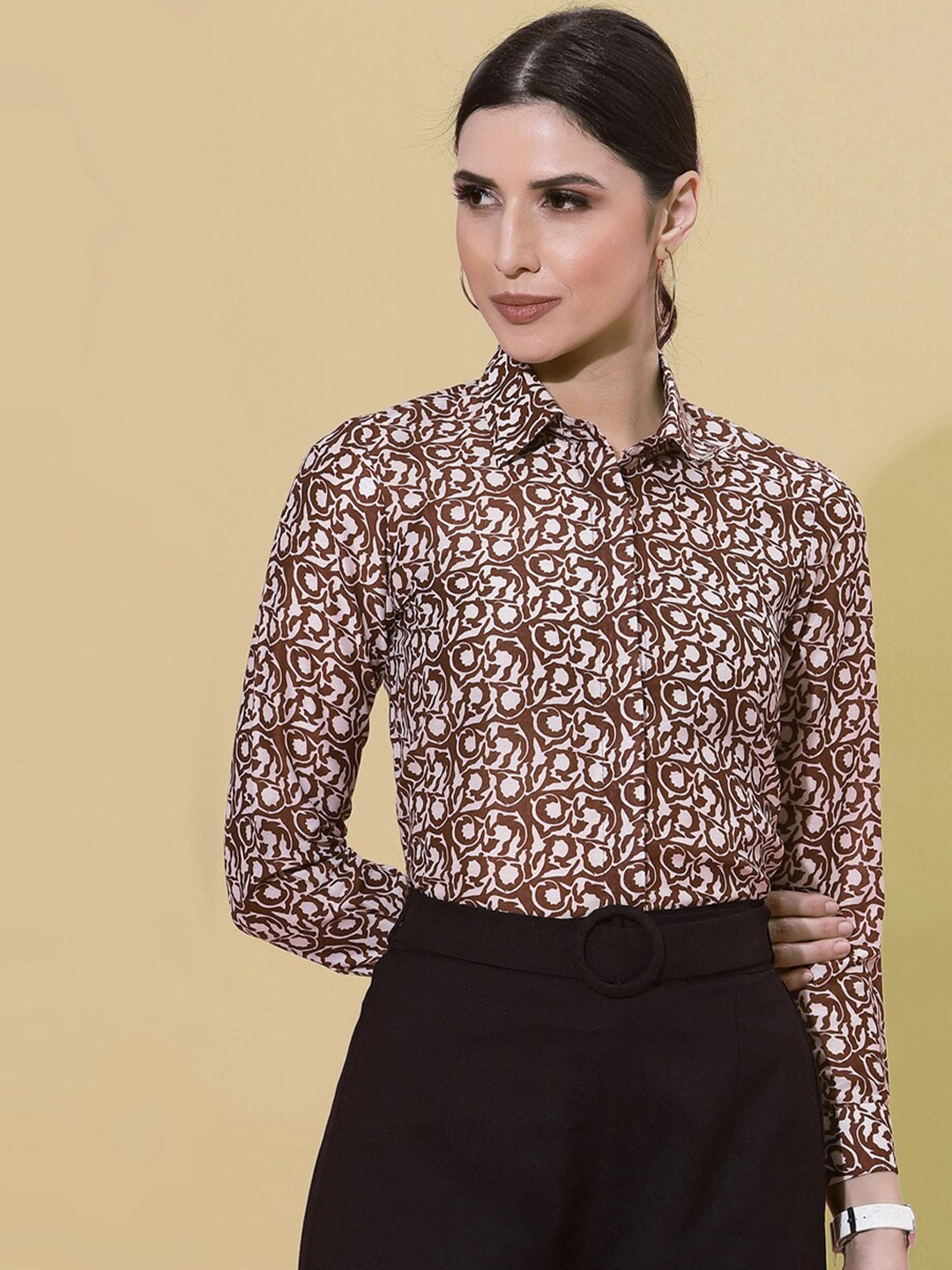 

Selvia Women Brown Floral Printed Casual Shirt