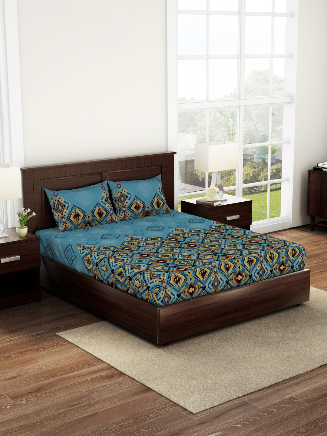 

SPACES Teal & Yellow Geometric 144 TC King Bedsheet with 2 Pillow Covers