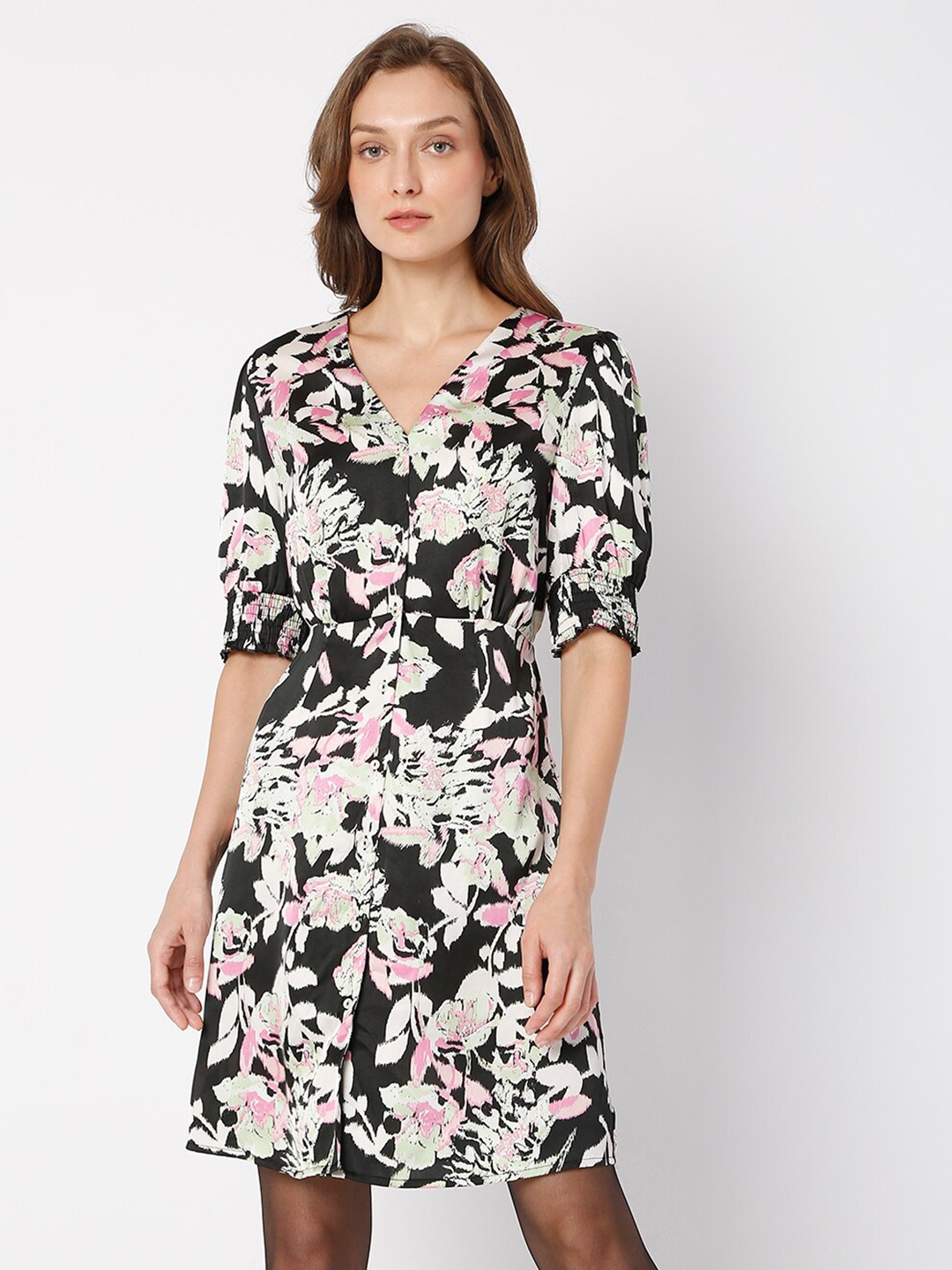 

Vero Moda Black Floral A-Line Dress