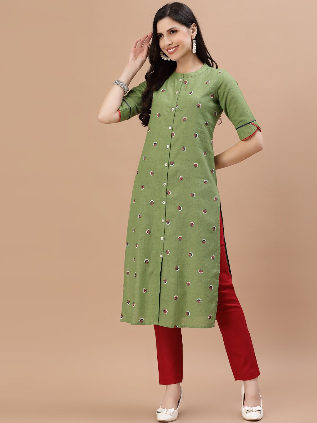 

Smiro Women Green Geometric Printed Kurta