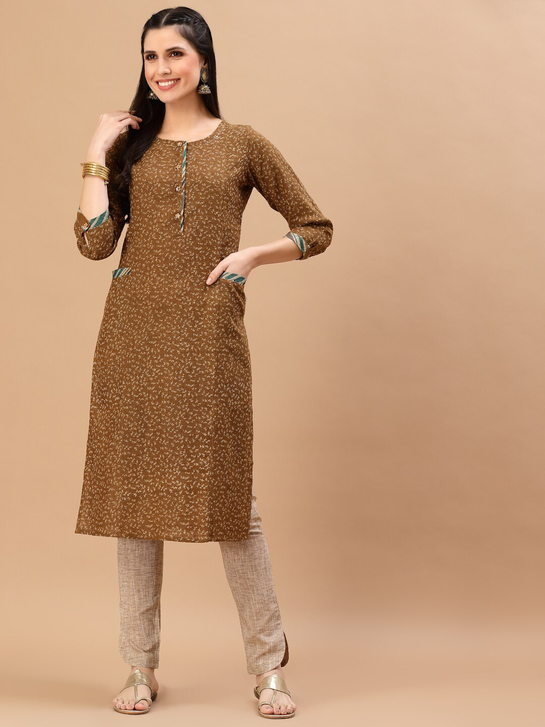 

Smiro Women Mustard Yellow Floral Printed Round Neck Linen Kurta