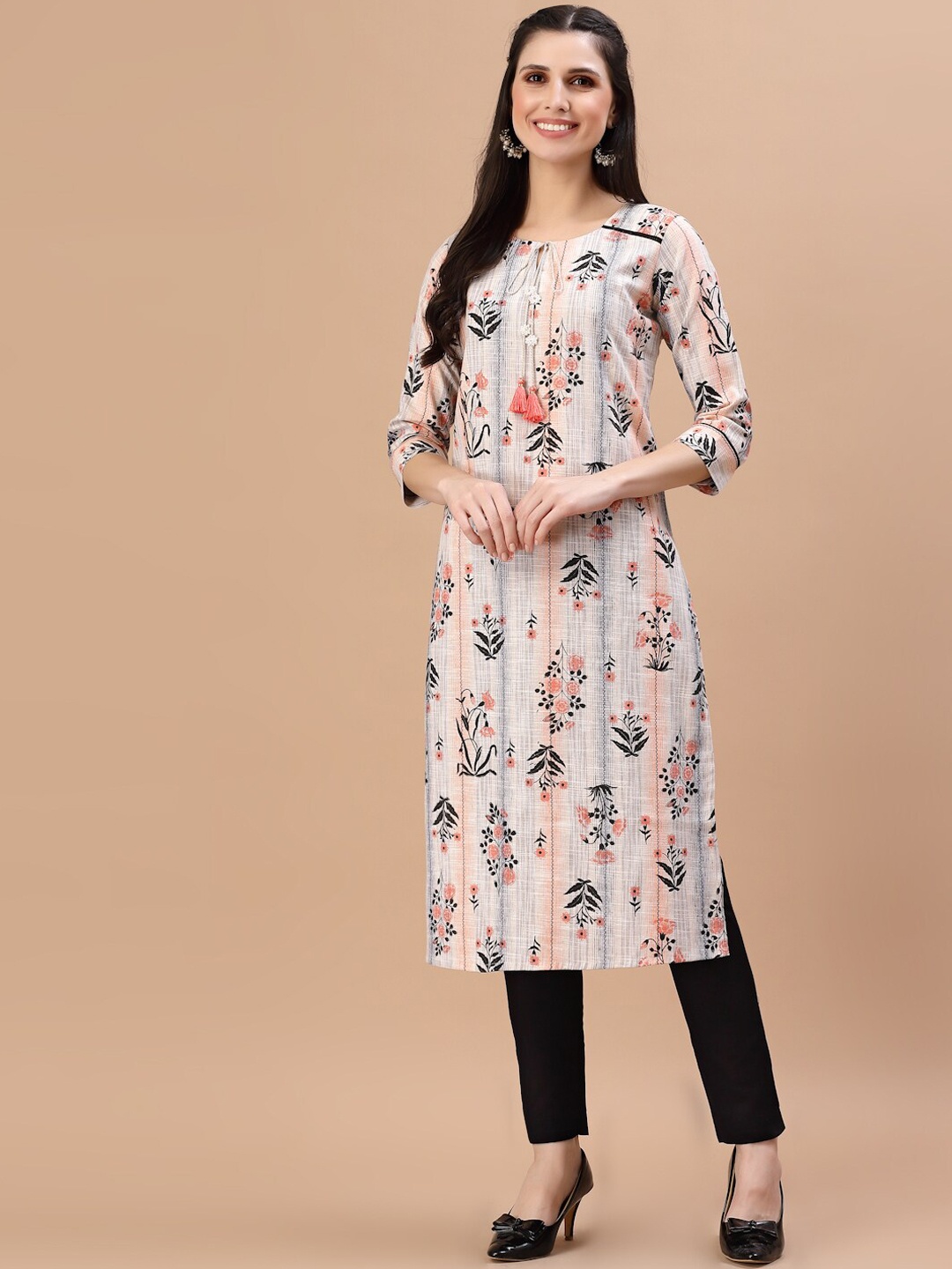

Smiro Women Orange Floral Printed Kurta