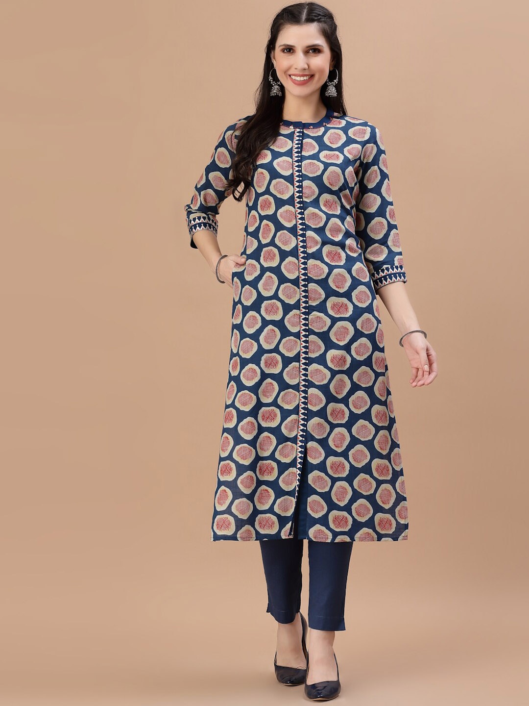 

Smiro Women Blue Geometric Printed Kurta