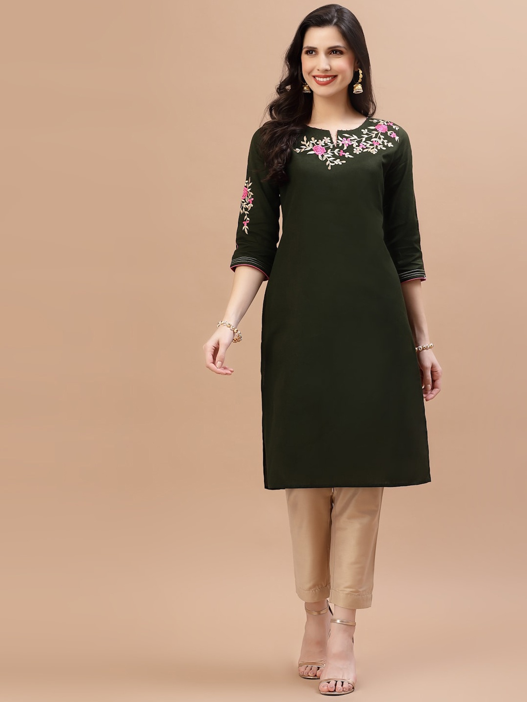 

Smiro Women Green & Pink Floral Embroidered Straight Kurta
