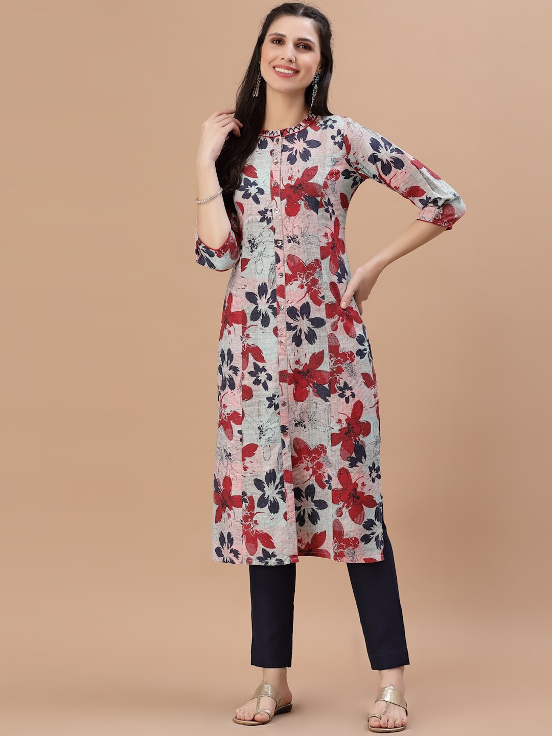 

Smiro Women Red Floral Printed Straight Kurta