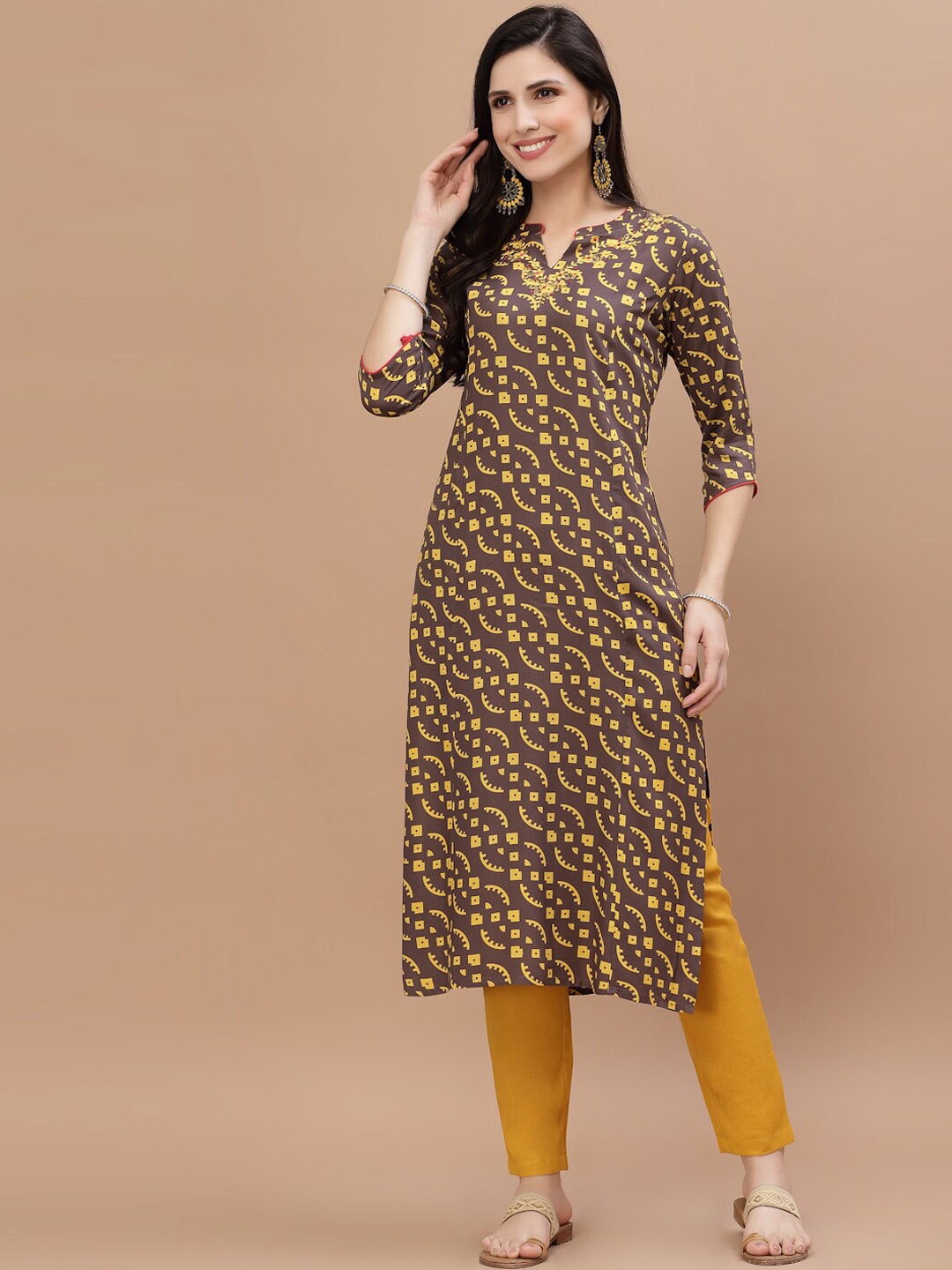 

Smiro Women Grey & Yellow Ethnic Motifs Printed Kurta