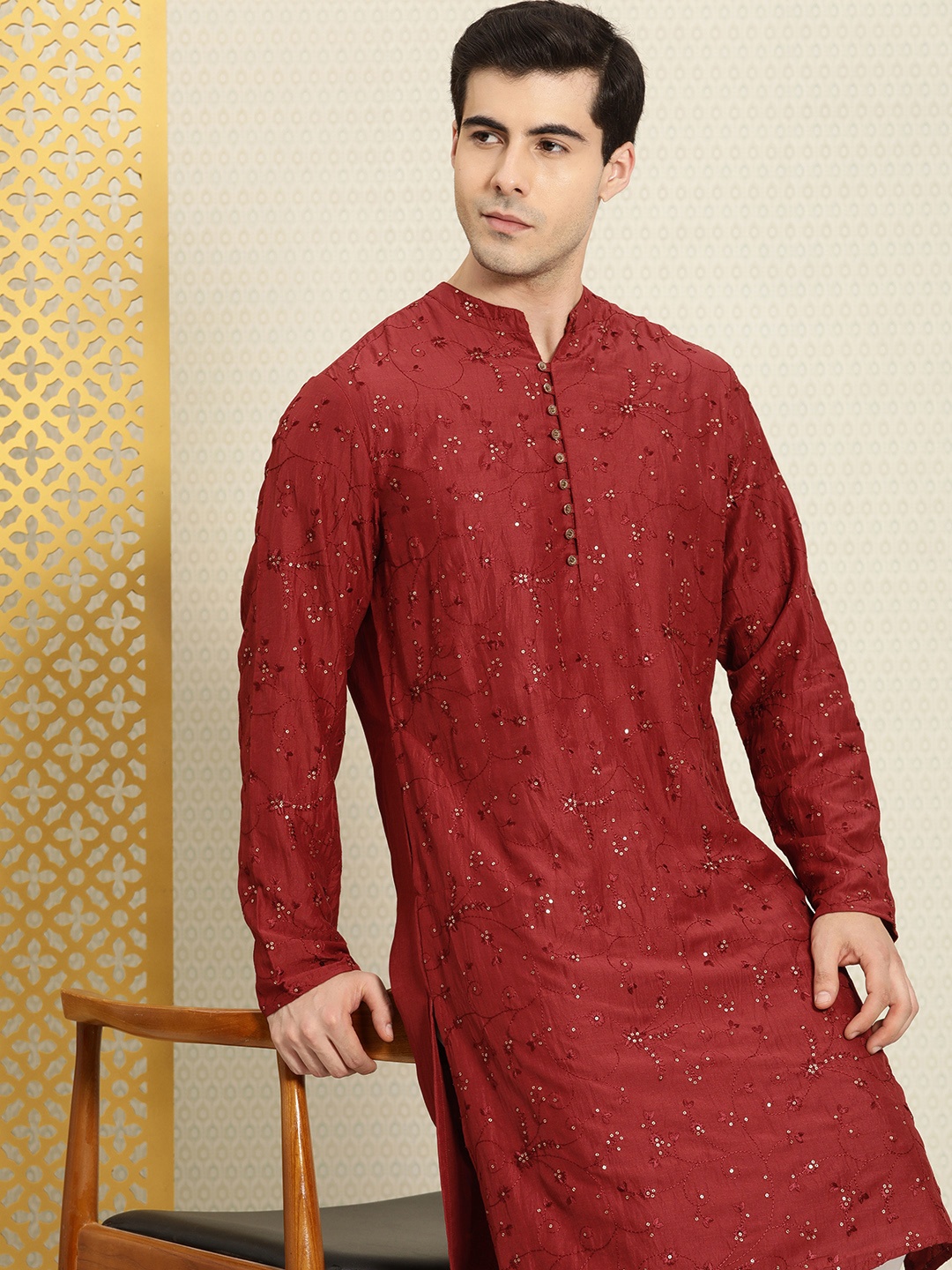 

House of Pataudi Men Rozana Floral Embroidered Sequined Kurta with Churidar, Red