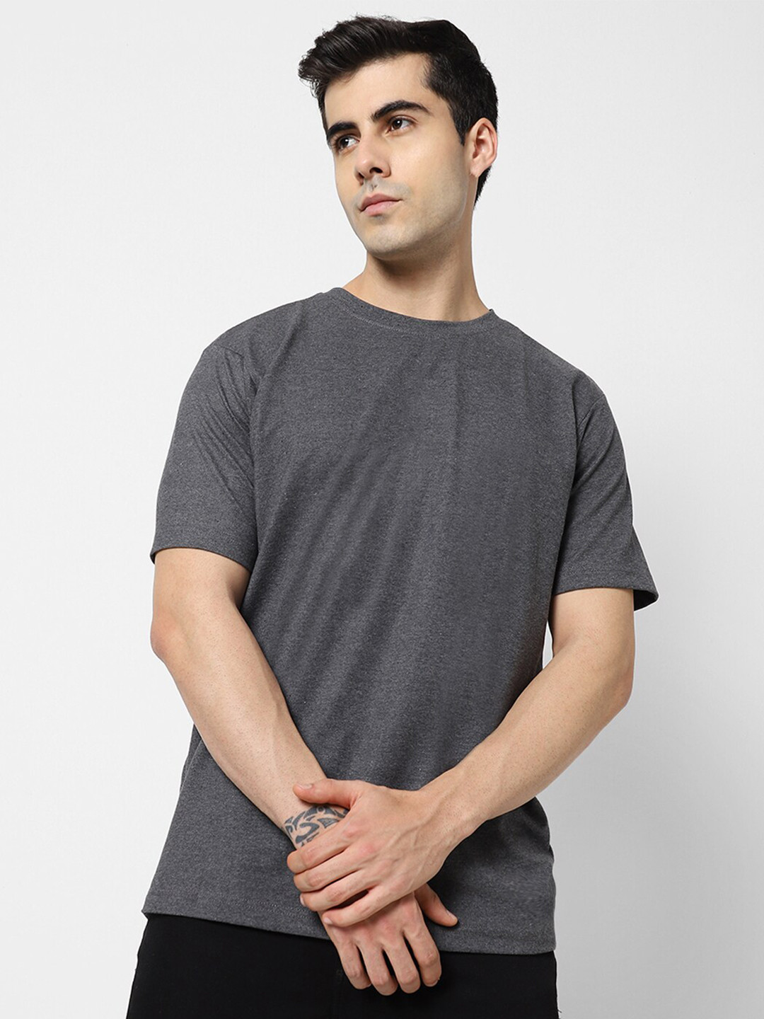 

VASTRADO Men Grey T-shirt