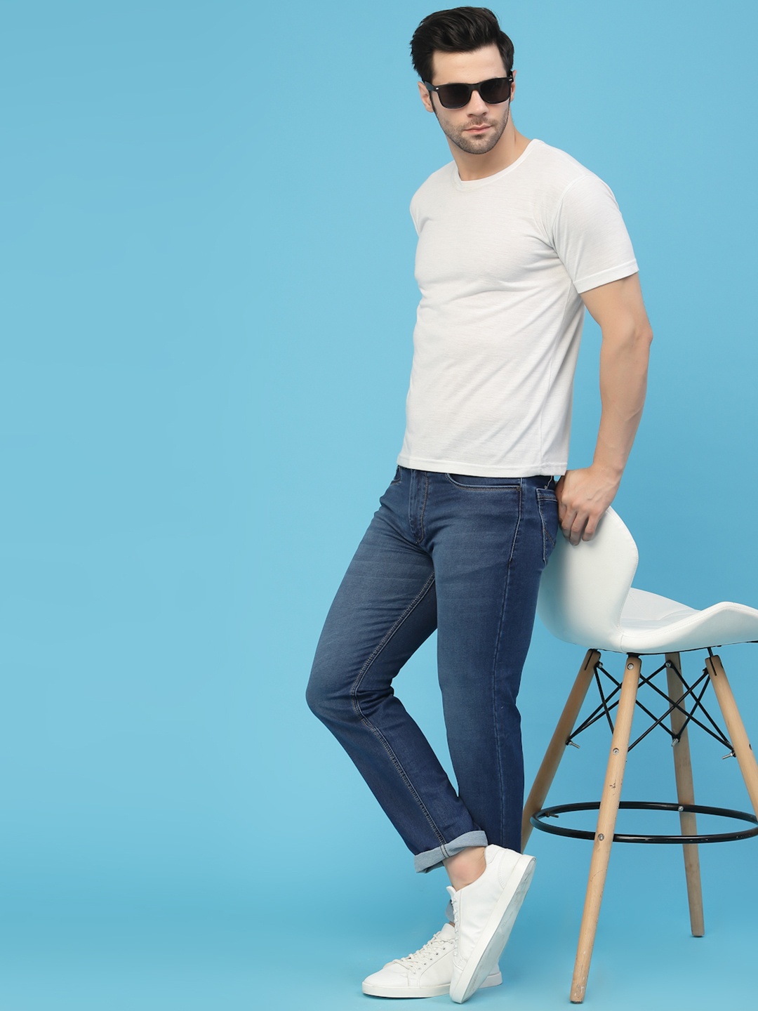 

FLAWLESS Men Blue Light Fade Stretchable Jeans