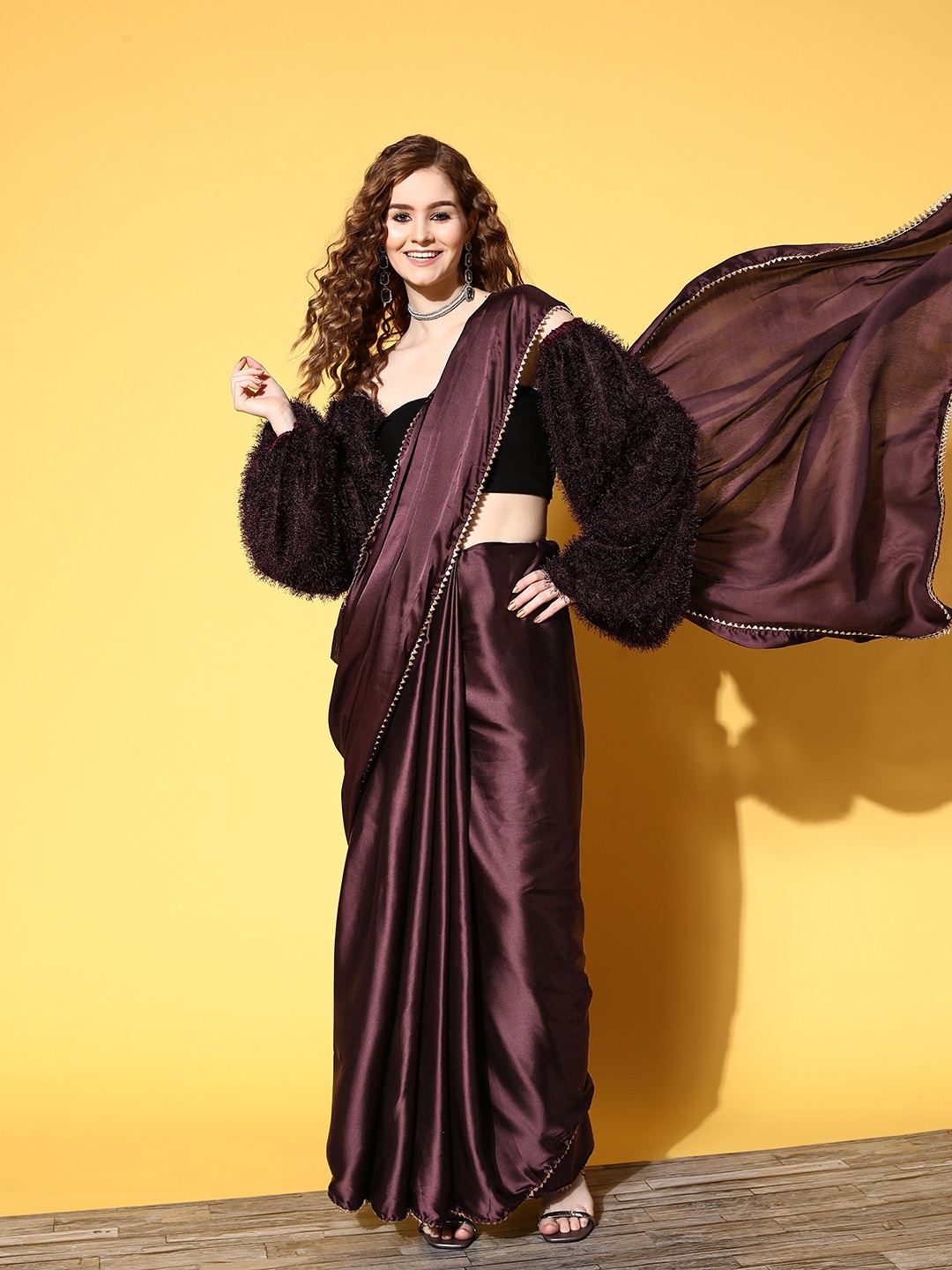 

Tikhi Imli Solid Saree with border, Burgundy