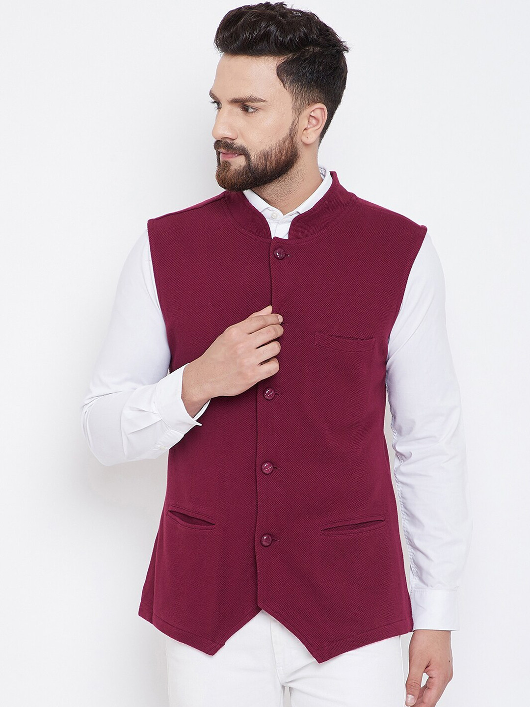 

Hypernation Men Maroon Solid Pure Cotton Knitted Waistcoat