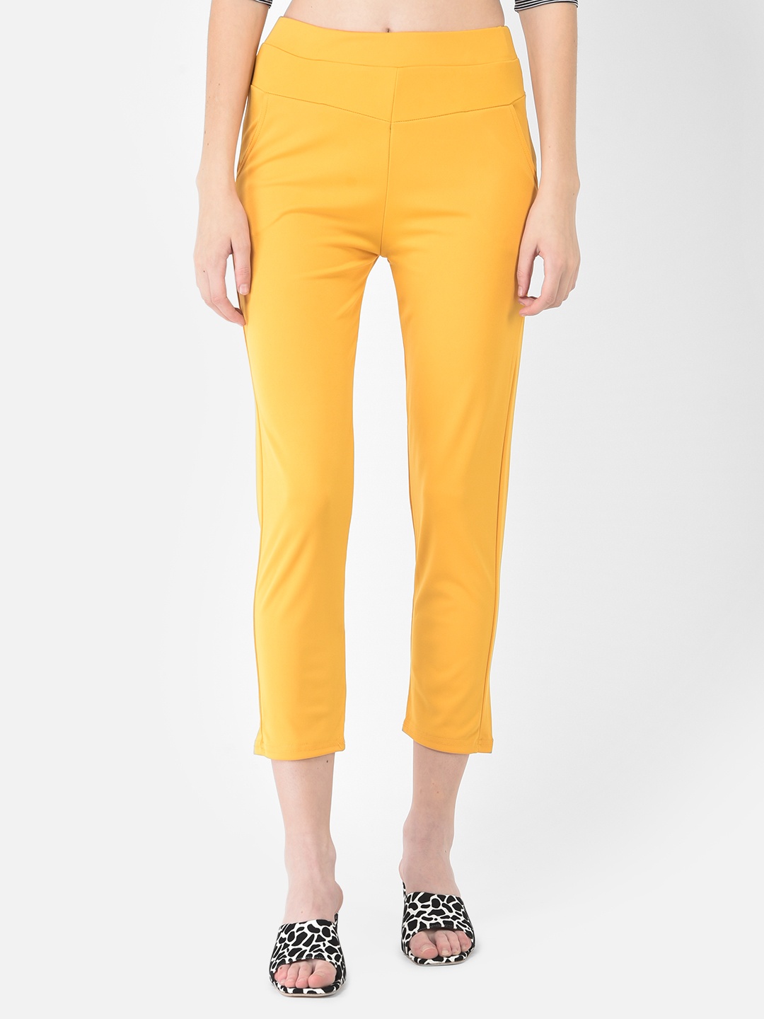 

FNOCKS Girls Yellow Solid Cotton Tights