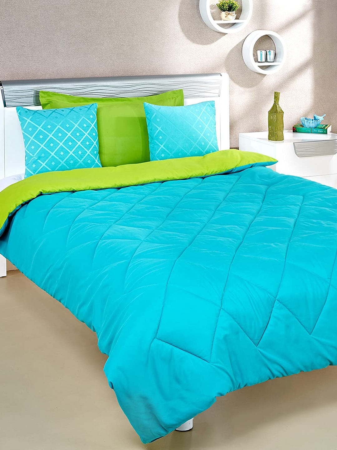 

Sleeping Owls- because your sleep matters Green & Blue Mild Winter 150 GSM Single Bed Comforter