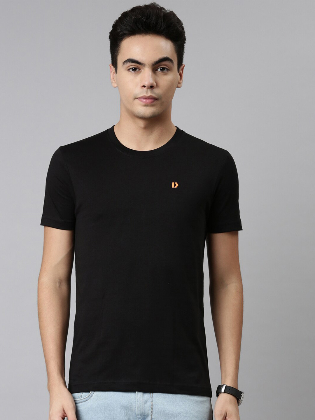 

DIXCY SCOTT Men Black T-shirt