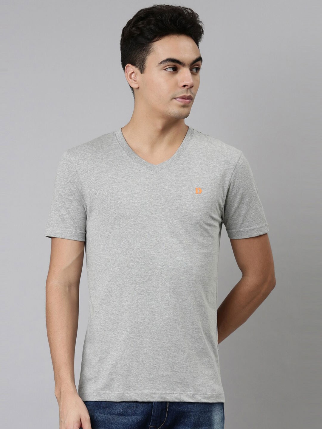 

DIXCY SCOTT Solid V-Neck Short Sleeves Regular Fit Cotton T-Shirt, Grey