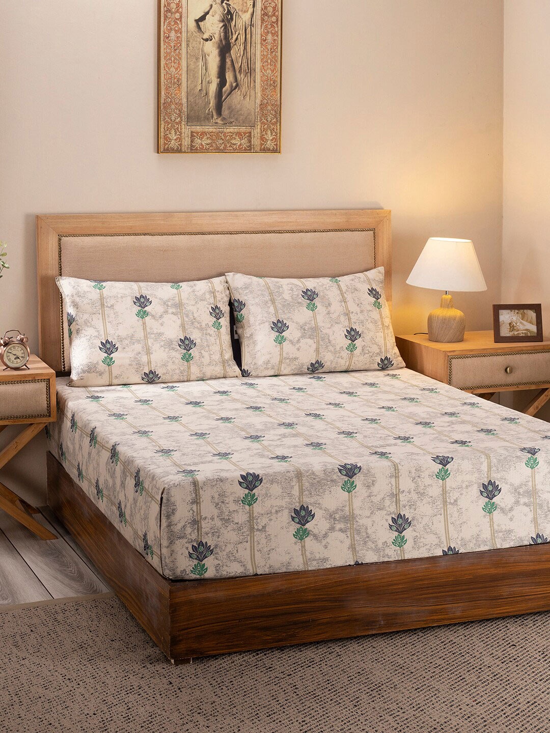 

MASPAR Blue & Green Floral 300 TC King Bedsheet with 2 Pillow Covers