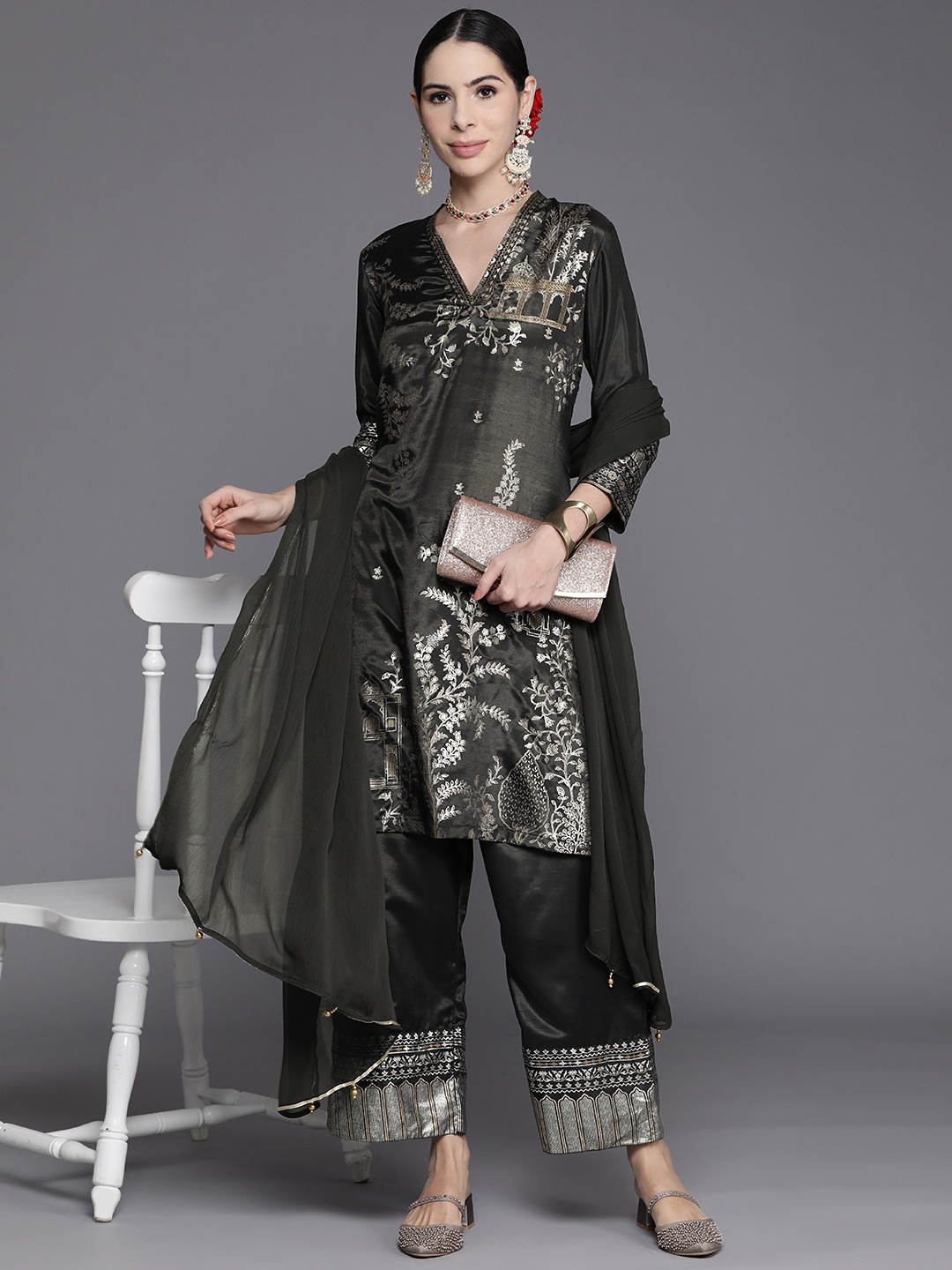 

Biba Women Black & Silver Ethnic Motifs Printed Kurta with Palazzos & Dupatta