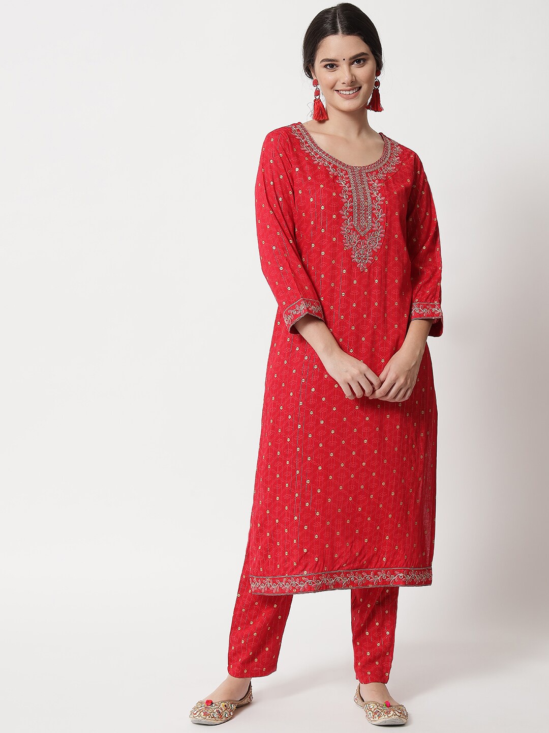 

IkDaiya Women Red Ethnic Motifs Printed Kurta with Trousers