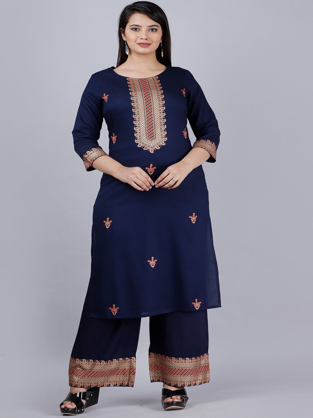 

MAUKA Women Navy Blue Ethnic Motifs Printed Kurta with Palazzos