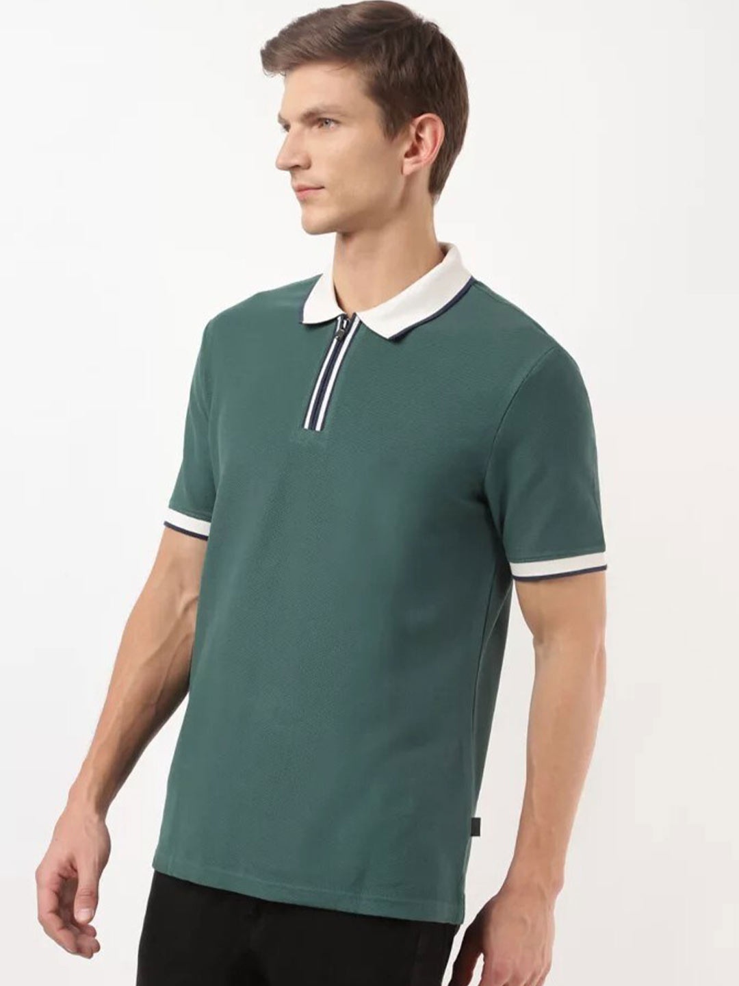 

Marks & Spencer Men Green Polo Collar Cotton T-shirt