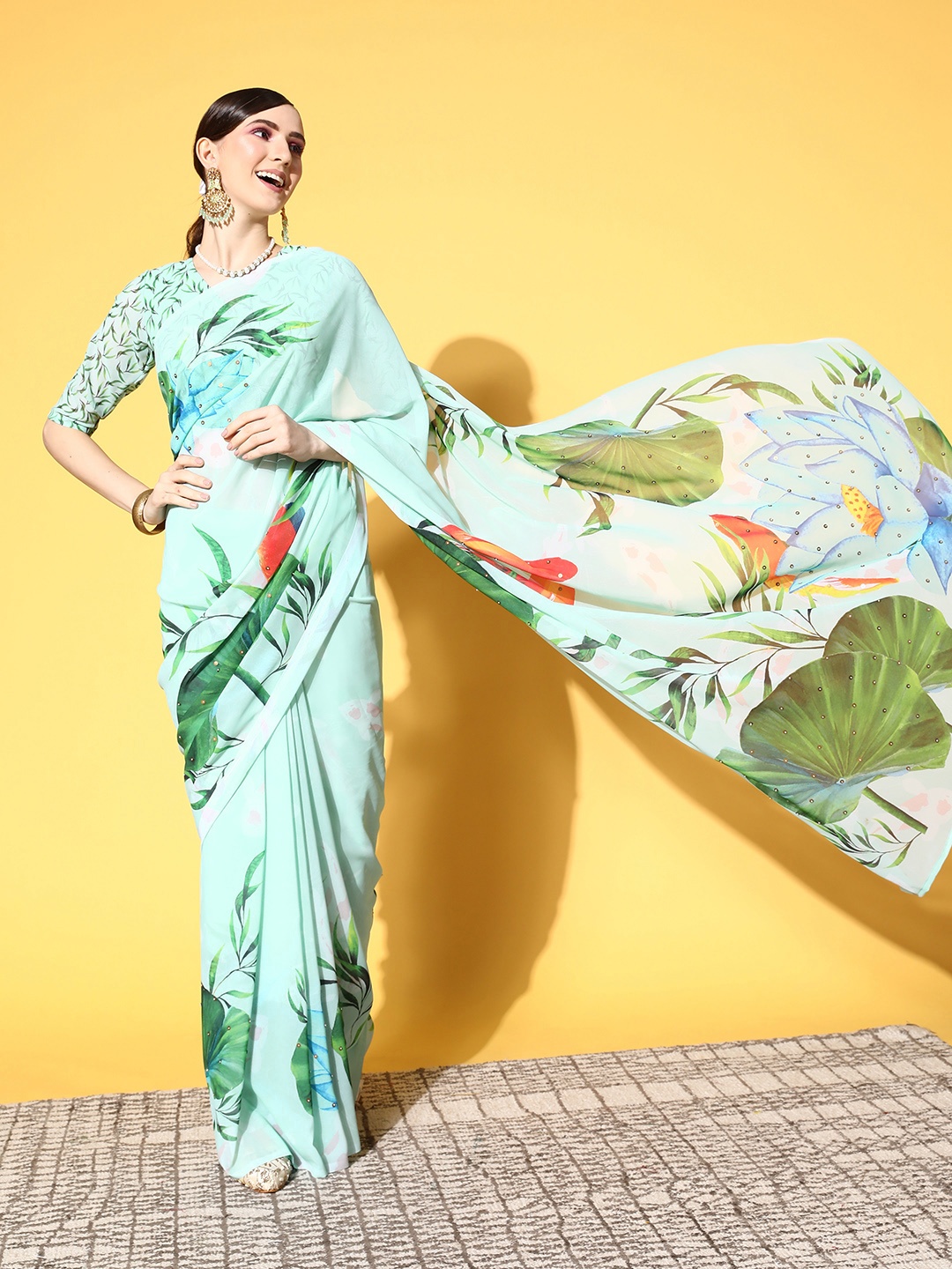 

Shaily Floral Print Sequinned Saree, Sea green