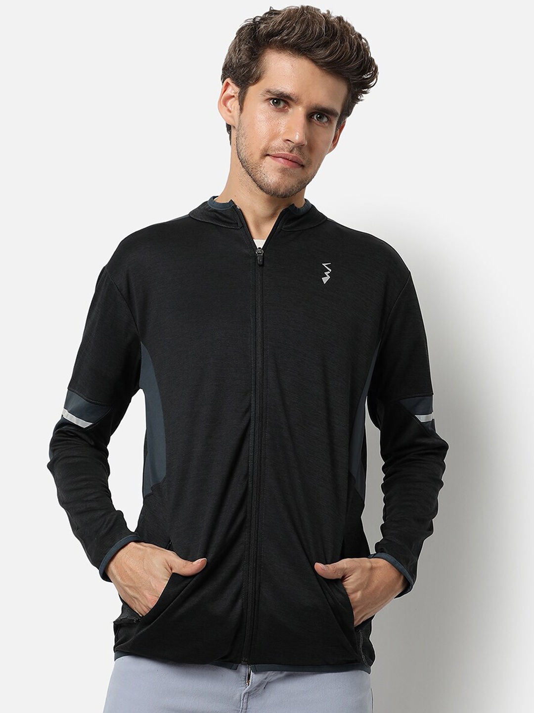 

Campus Sutra Men Charcoal & Teal Blue Colourblocked Open Front Jacket