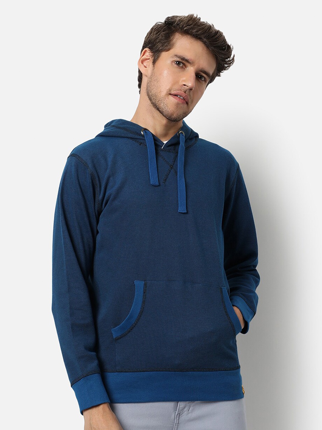 

Campus Sutra Men Blue Hooded Sweatshirt
