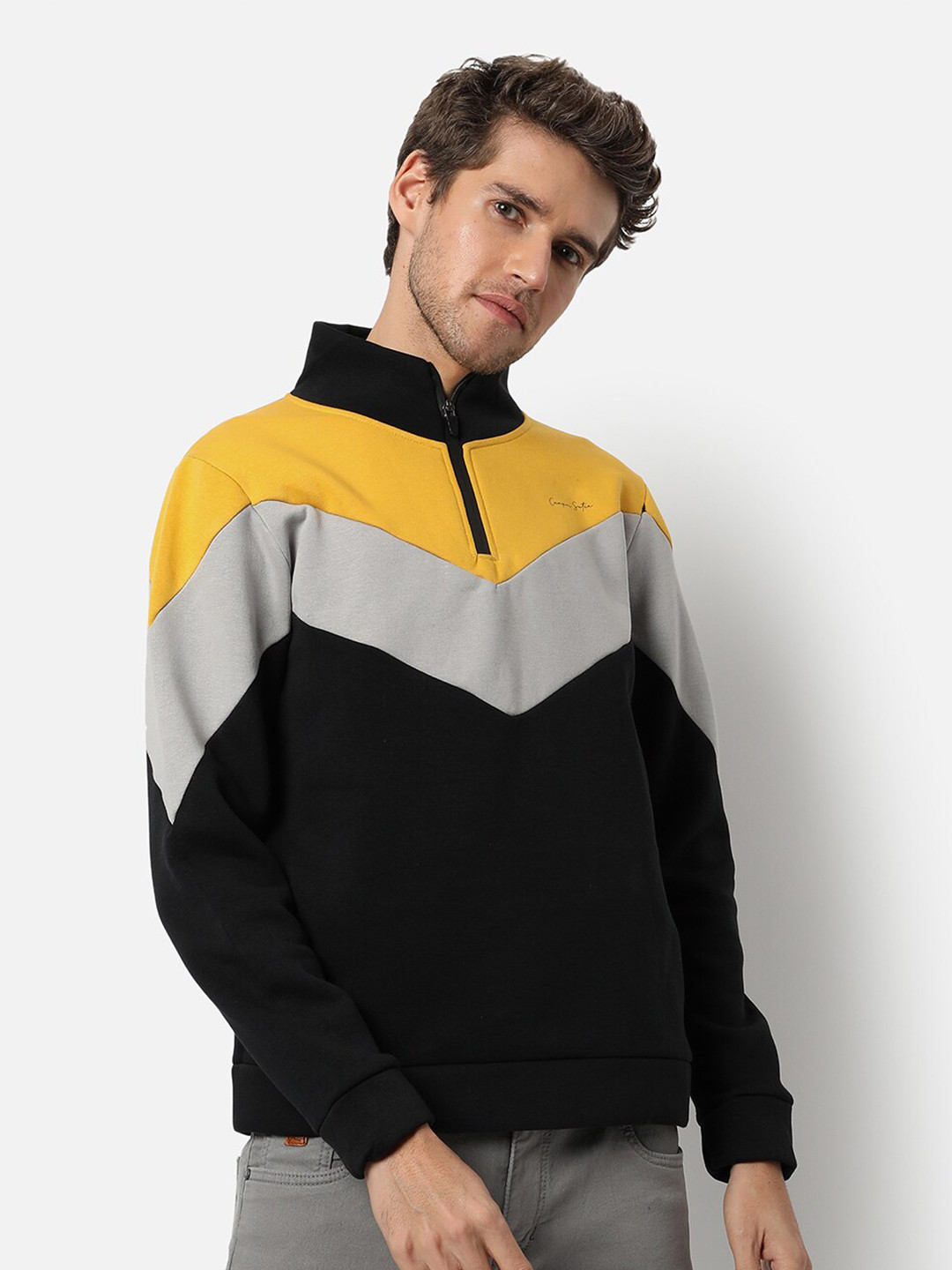 

Campus Sutra Men Black Colourblocked Sweatshirt