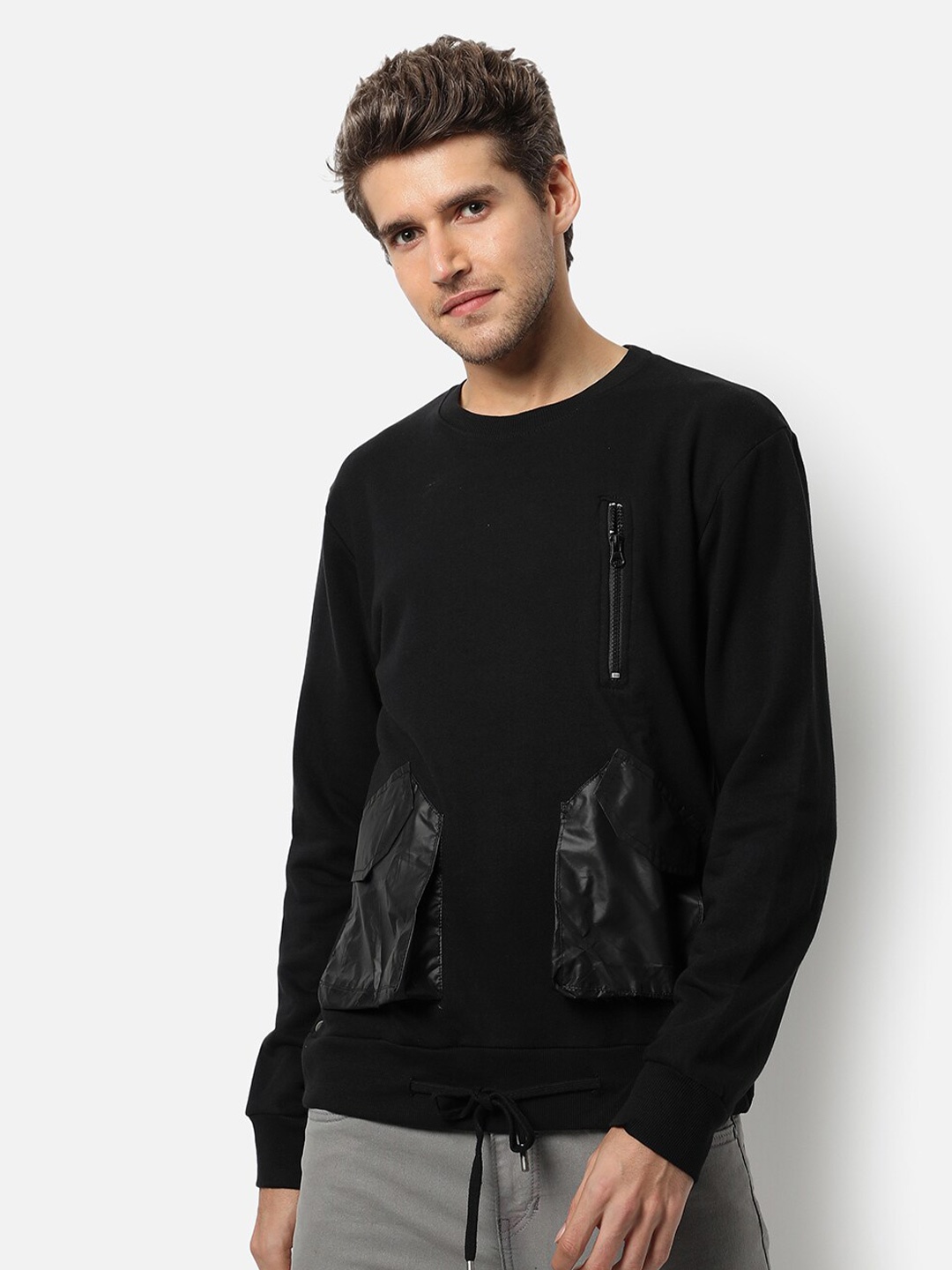 

Campus Sutra Men Black Round Neck Sweatshirt