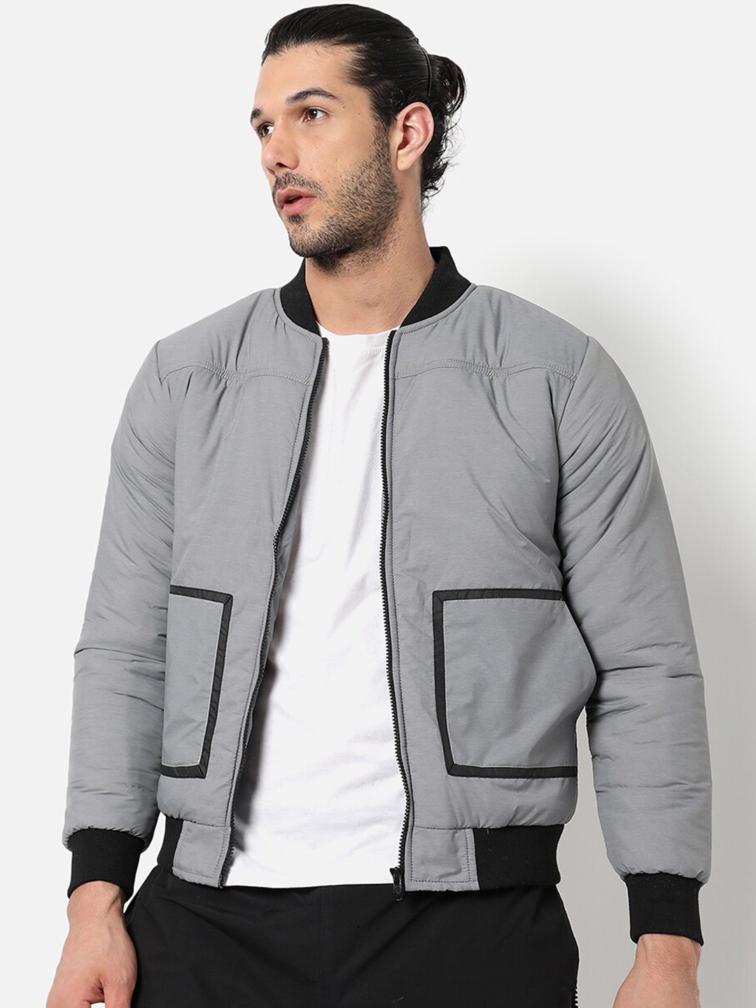 

Campus Sutra Men Grey & Black Solid Regular Fit Bomber Jacket