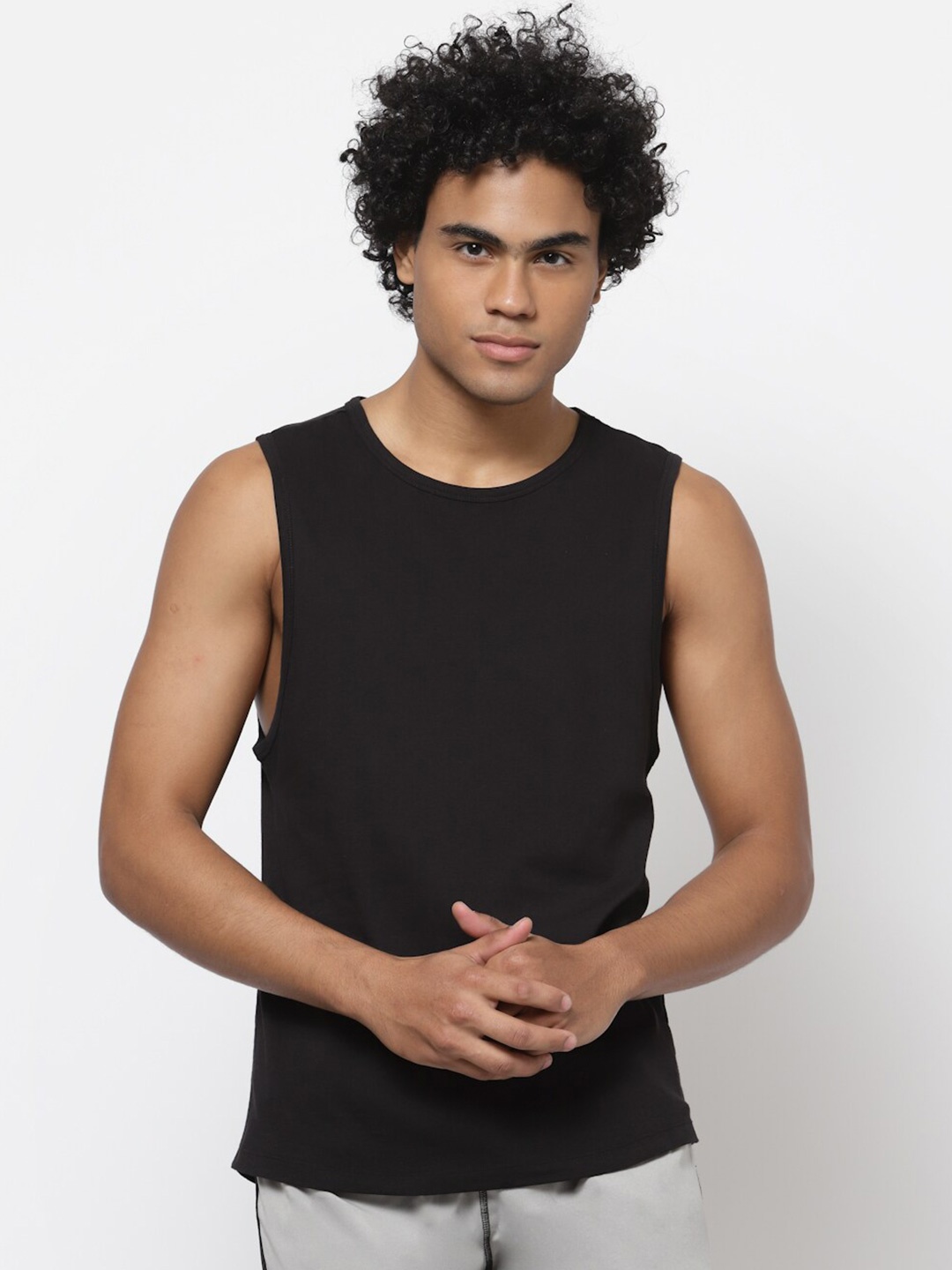 

YOONOY Men Black Sports T-shirt