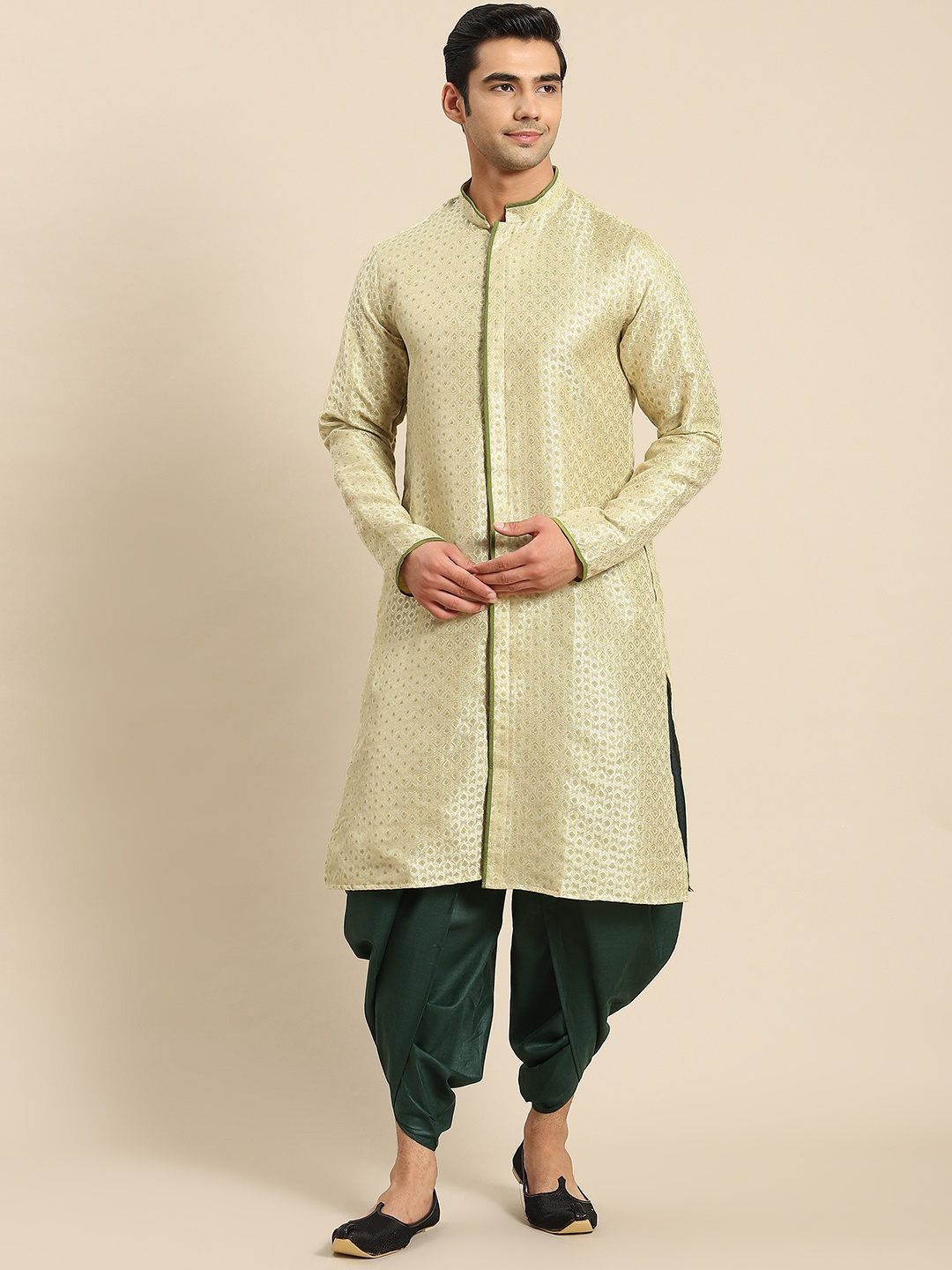 

KISAH Men Green Ethnic Motifs Printed Kurta with Dhoti Pants