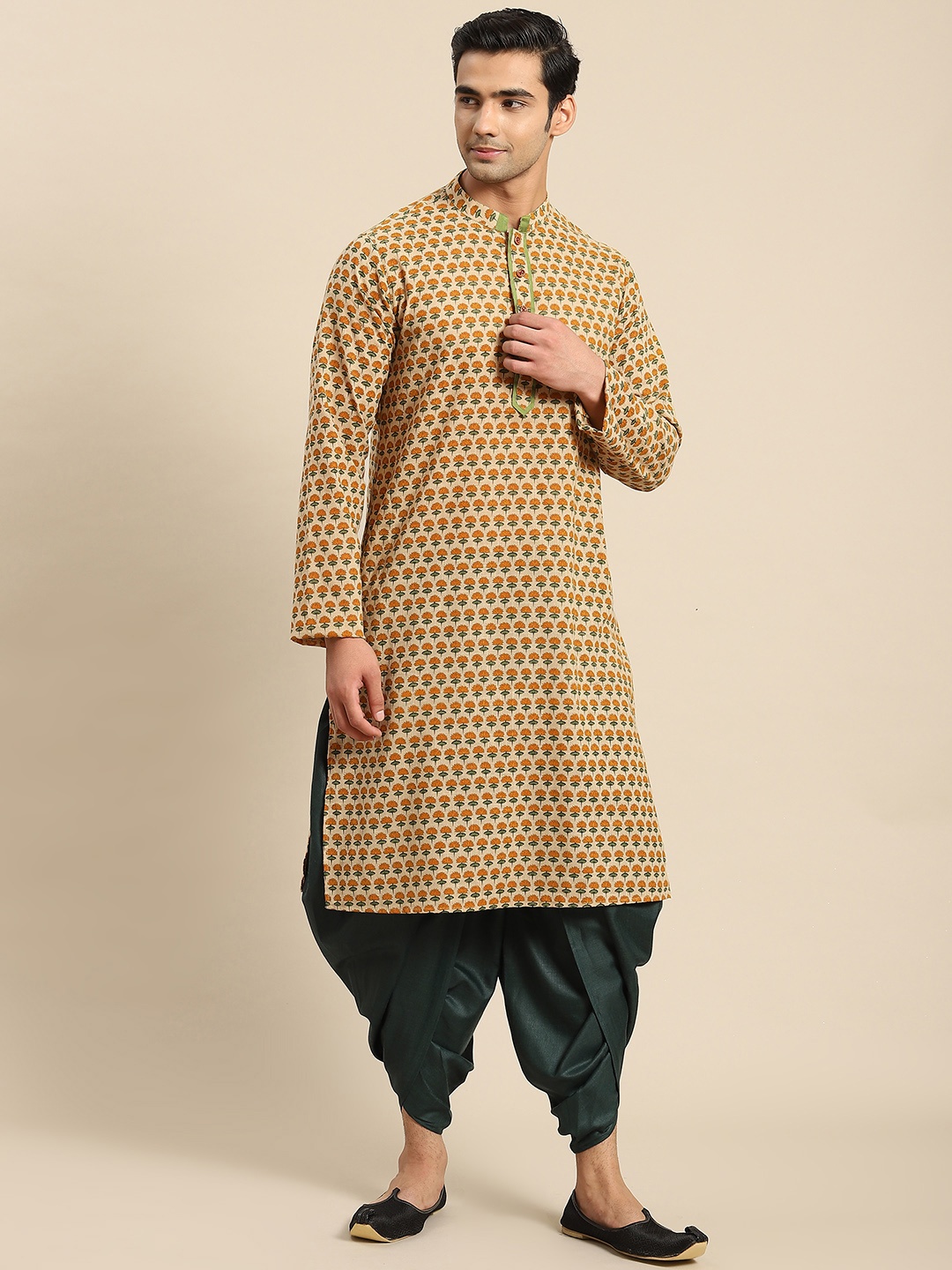 

KISAH Men Yellow Floral Printed Kurta with Dhoti Pants