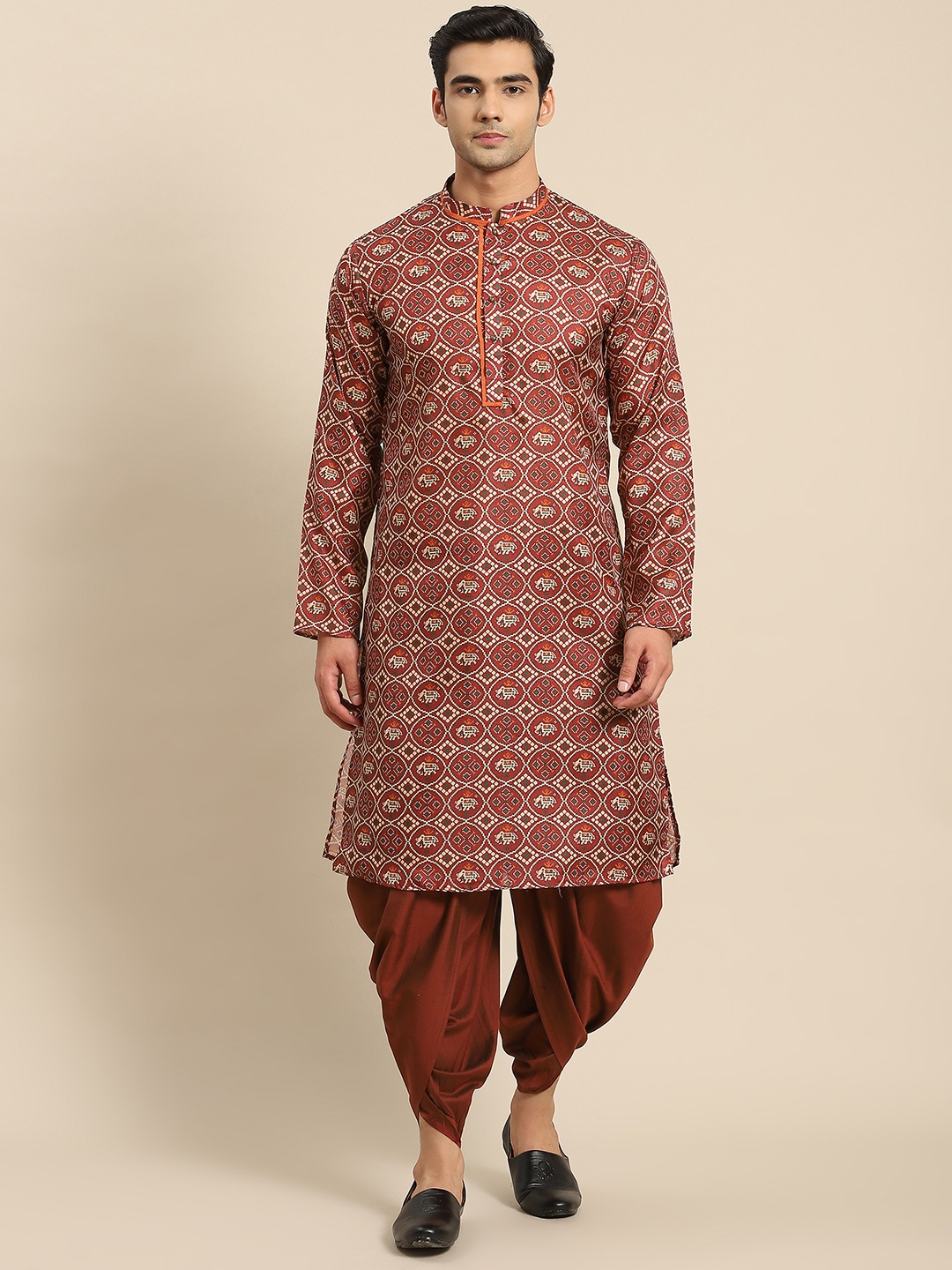 

KISAH Men Maroon Ethnic Motifs Printed Kurta with Dhoti Pants