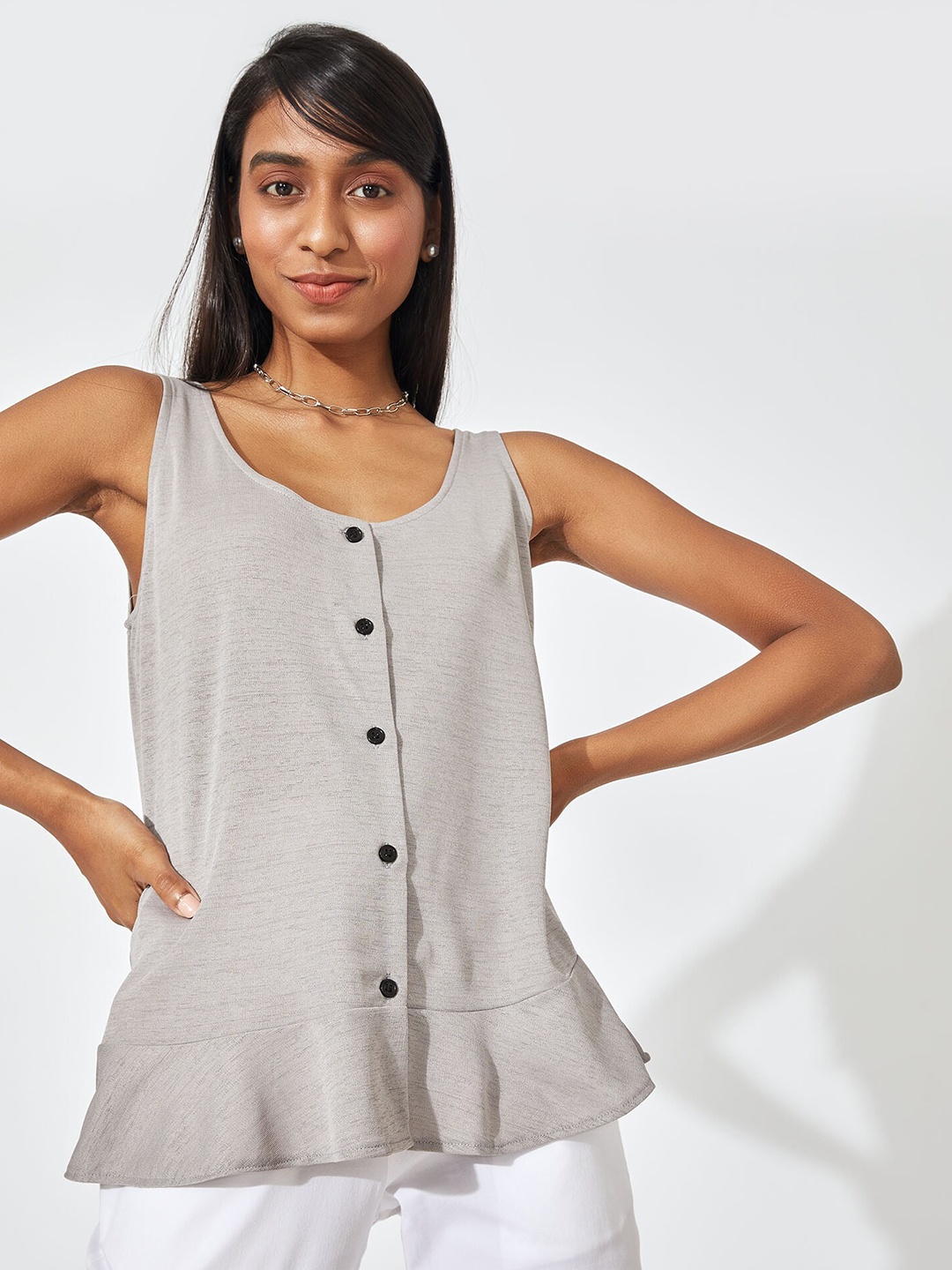 

The Label Life Woman Grey Ruffle Hem Cami