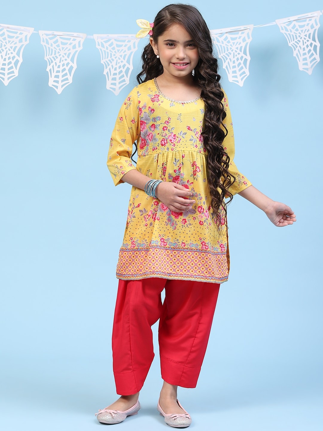 

Biba Girls Floral Printed Pleated Gotta Patti Kurti with Salwar, Yellow