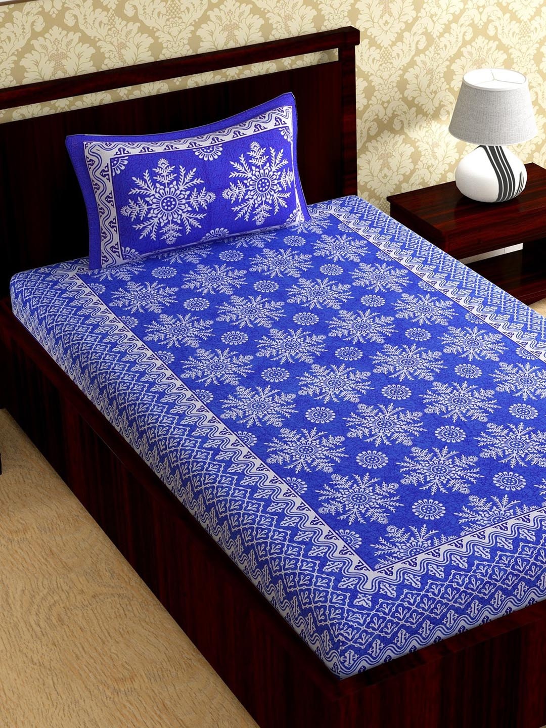 

Urban Magic Blue & White Ethnic Motifs Cotton 104 TC Single Bedsheet with 1 Pillow Covers