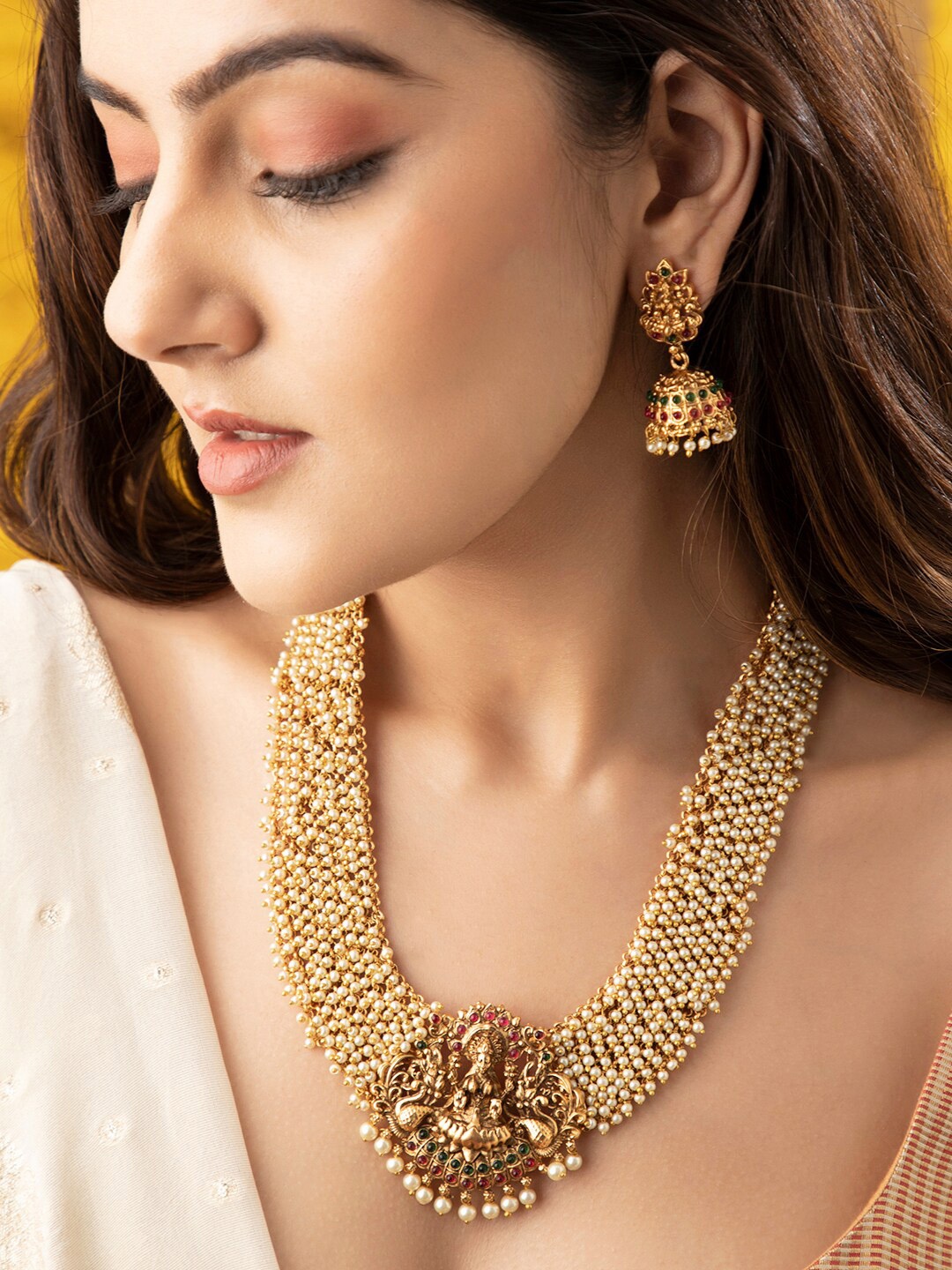 

Rubans Gold-Plated White Pearl Beaded Jewellery Set