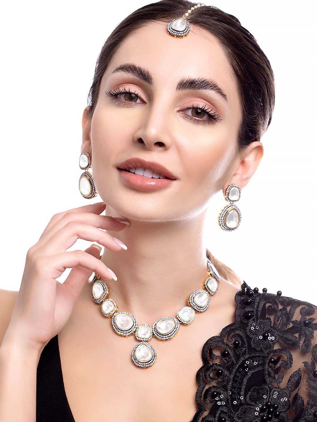 

Rubans Gold-Plated White Kundan Studded Jewellery Set