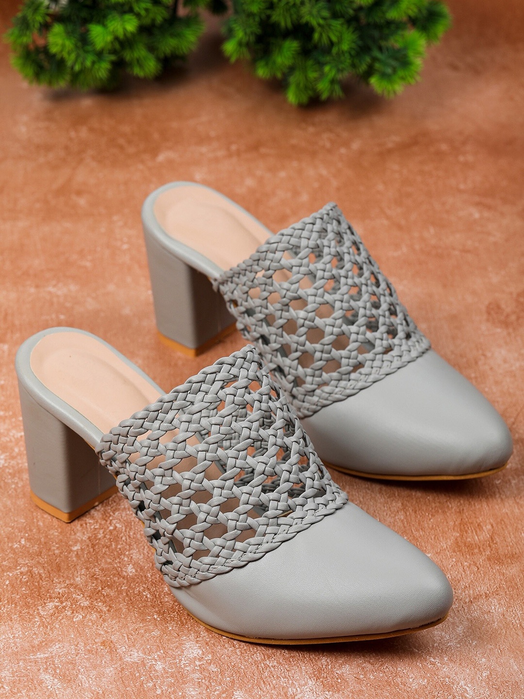 

Luv Byt Women Grey Leather Block Mules