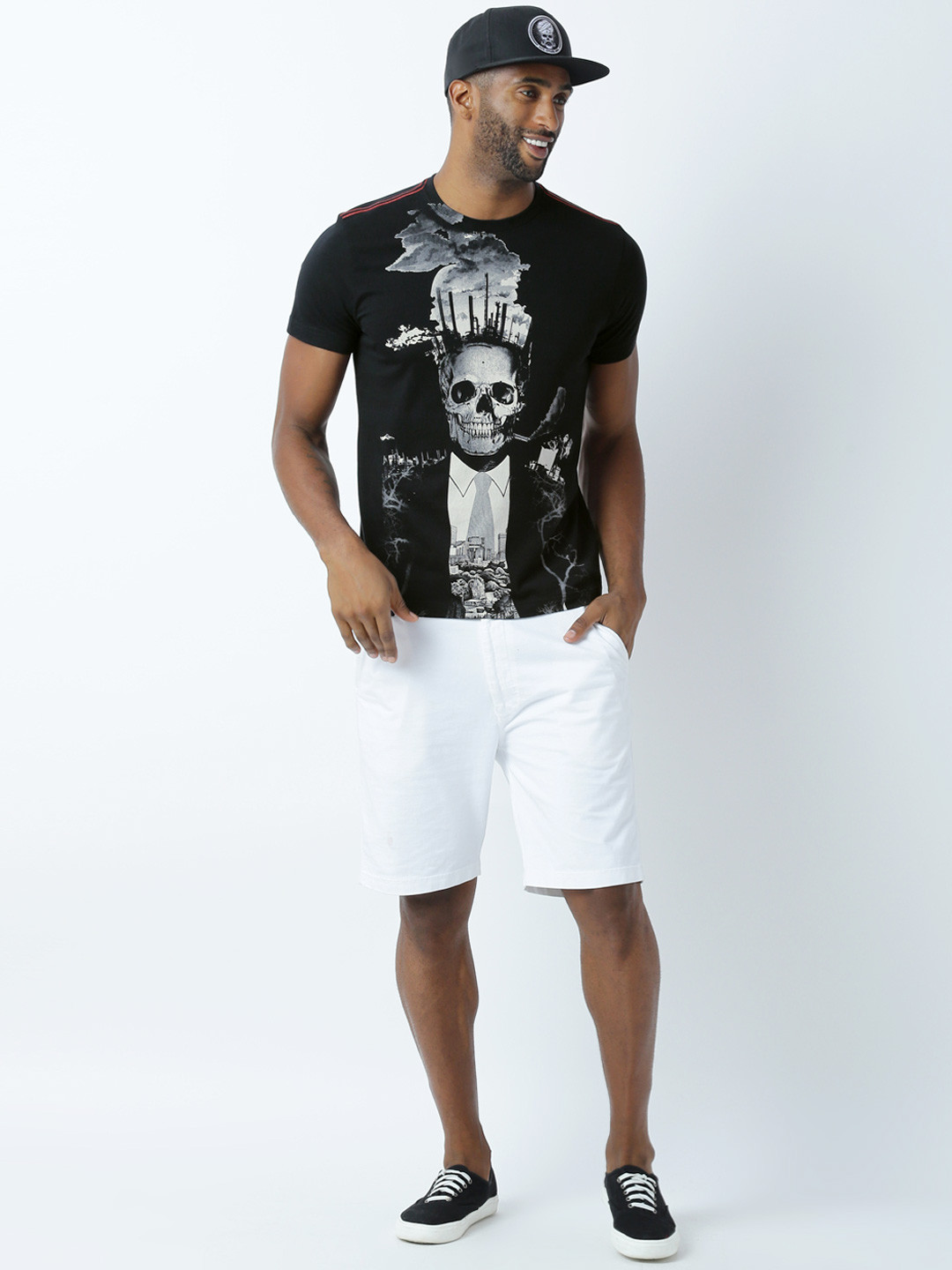 

Huetrap Men Black Printed Regular Fit Round Neck T-shirt