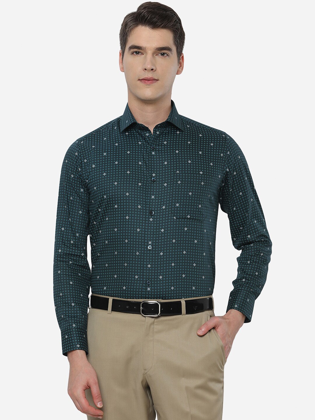 

Greenfibre Men Green Slim Fit Printed Formal Shirt