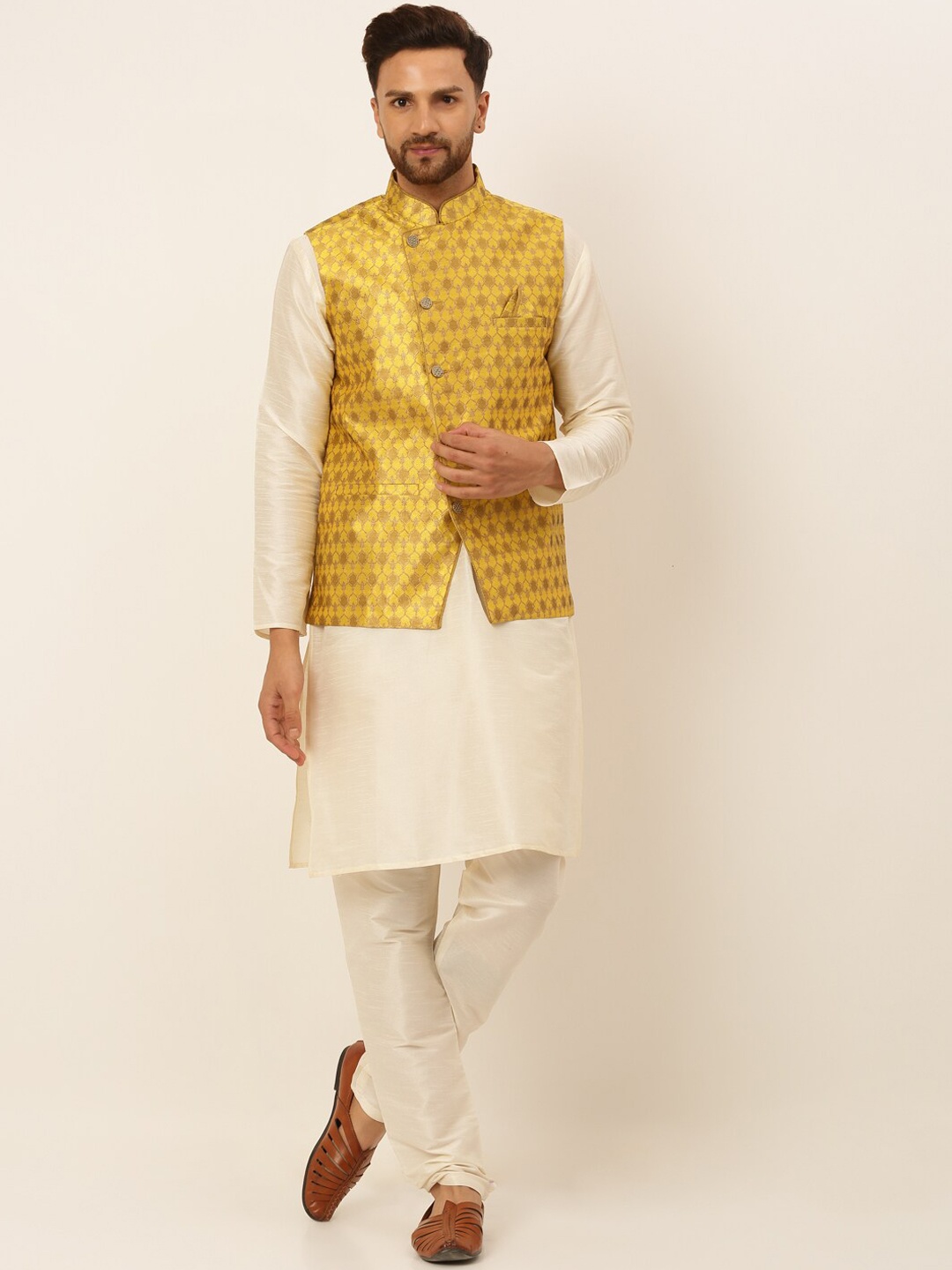 

Jompers Men Solid Kurta Pyjama With Mustard Nehru Jacket