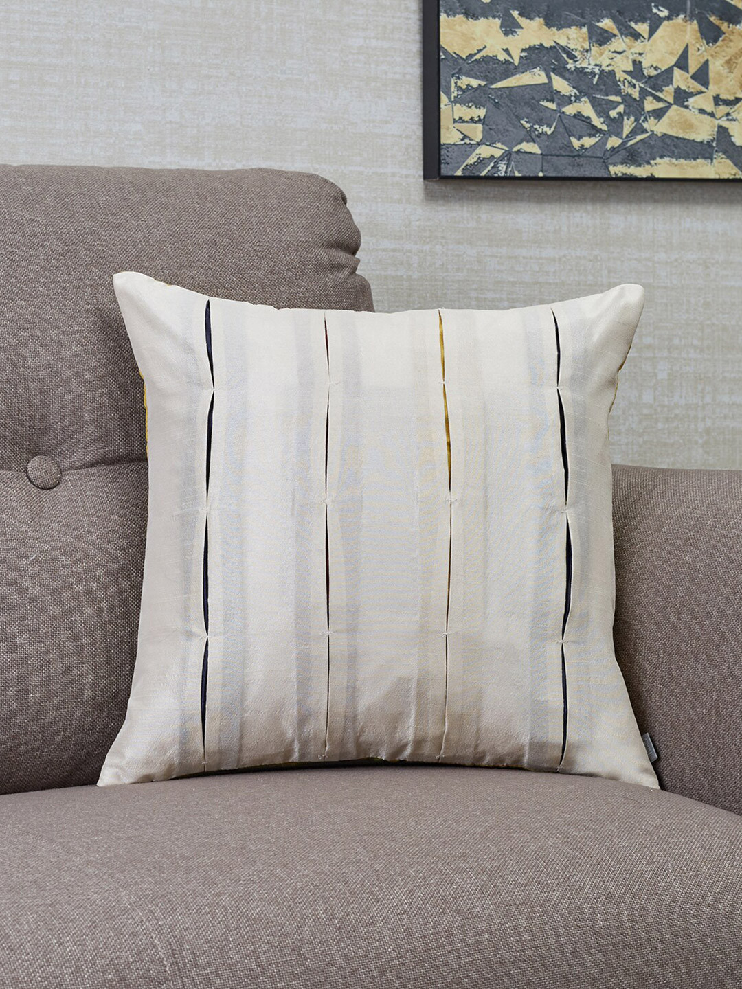 

HomeTown Manhattan Cushion Cover 40x40 Cm in Off White Colour