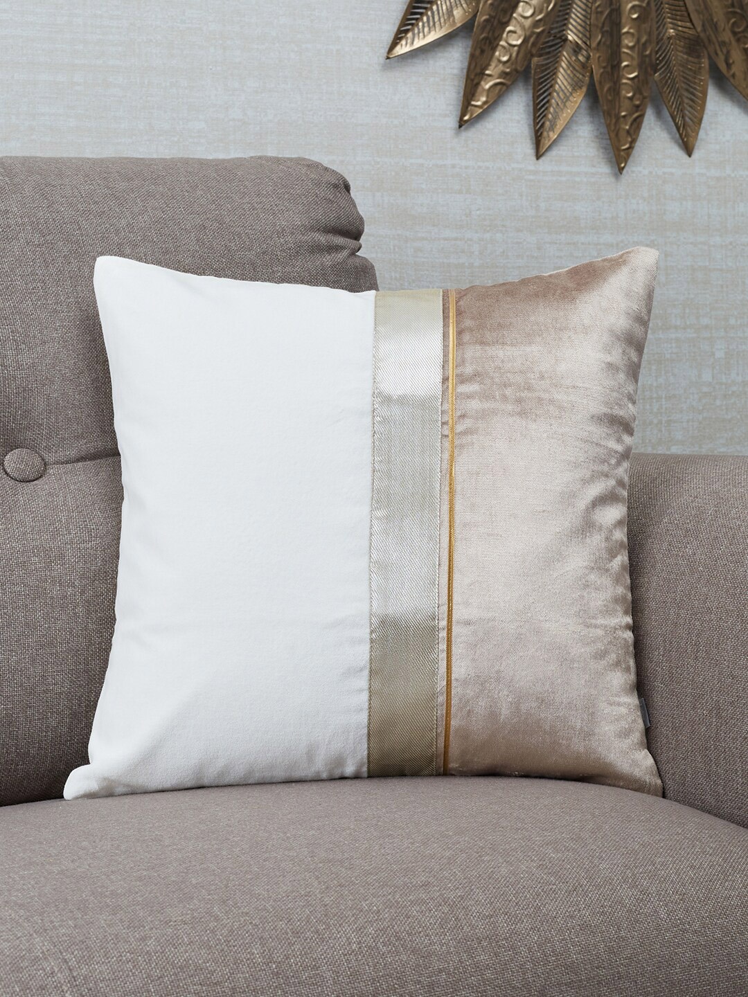 

HomeTown Beige & White Colourblocked Square Cushion Covers