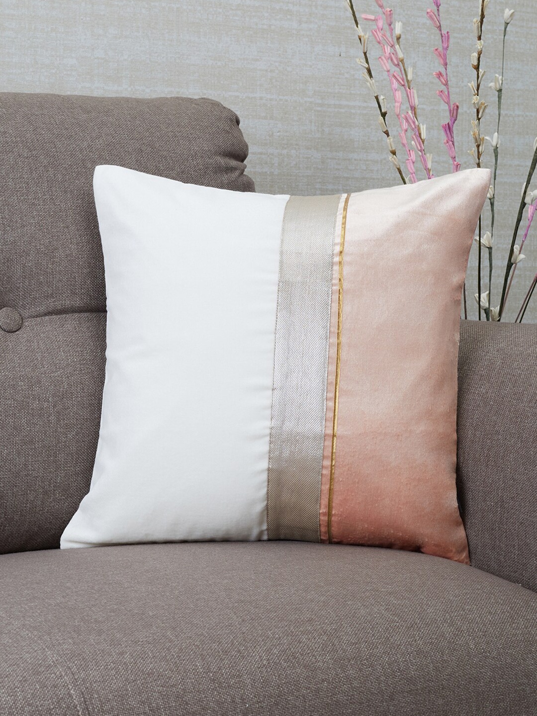 

HomeTown Pink & Off White Square Cushion Covers