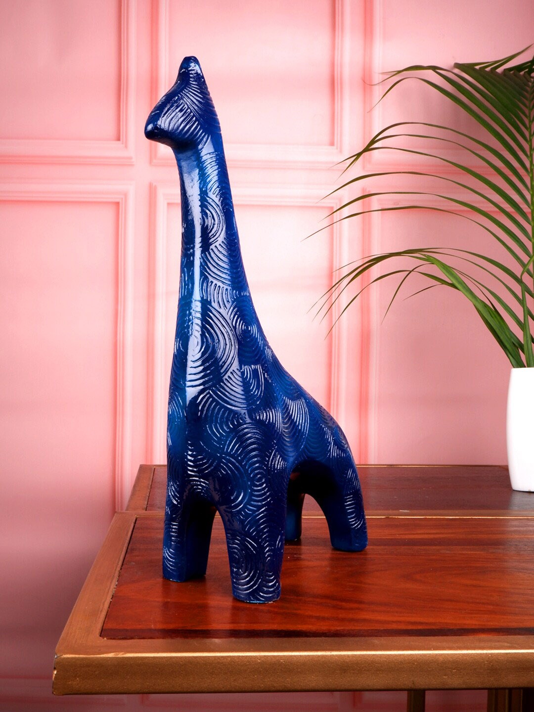 

THE WHITE INK DECOR Blue Giraffe Figurine Showpiece