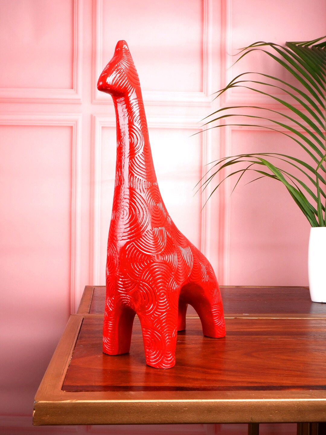 

THE WHITE INK DECOR Red Giraffe Figurine Showpiece