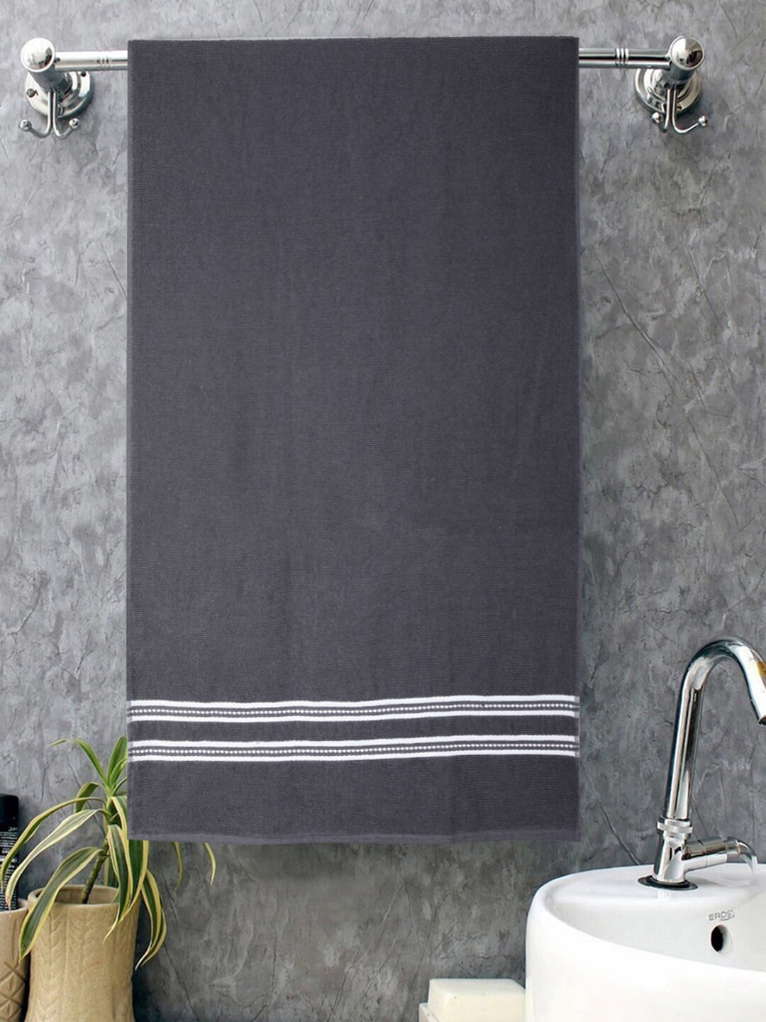

ROMEE Grey Solid Cotton 500 Gsm Bath Towel