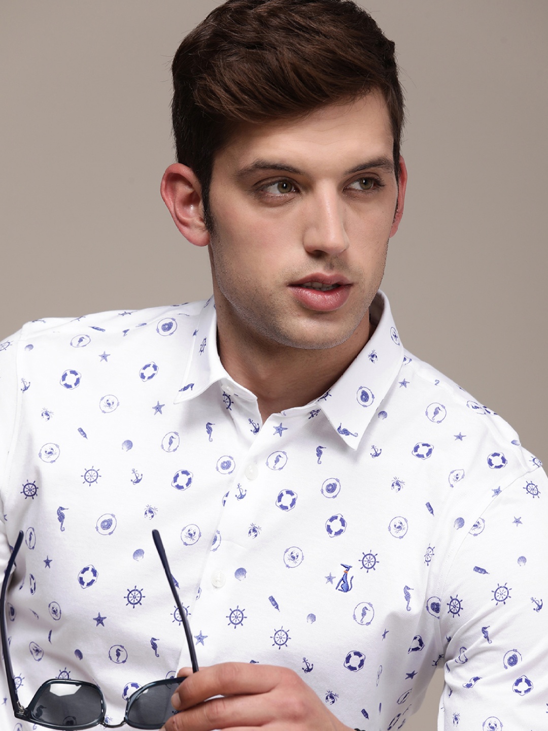 

SIMON CARTER LONDON Men White Slim Fit Printed Pure Cotton Casual Shirt